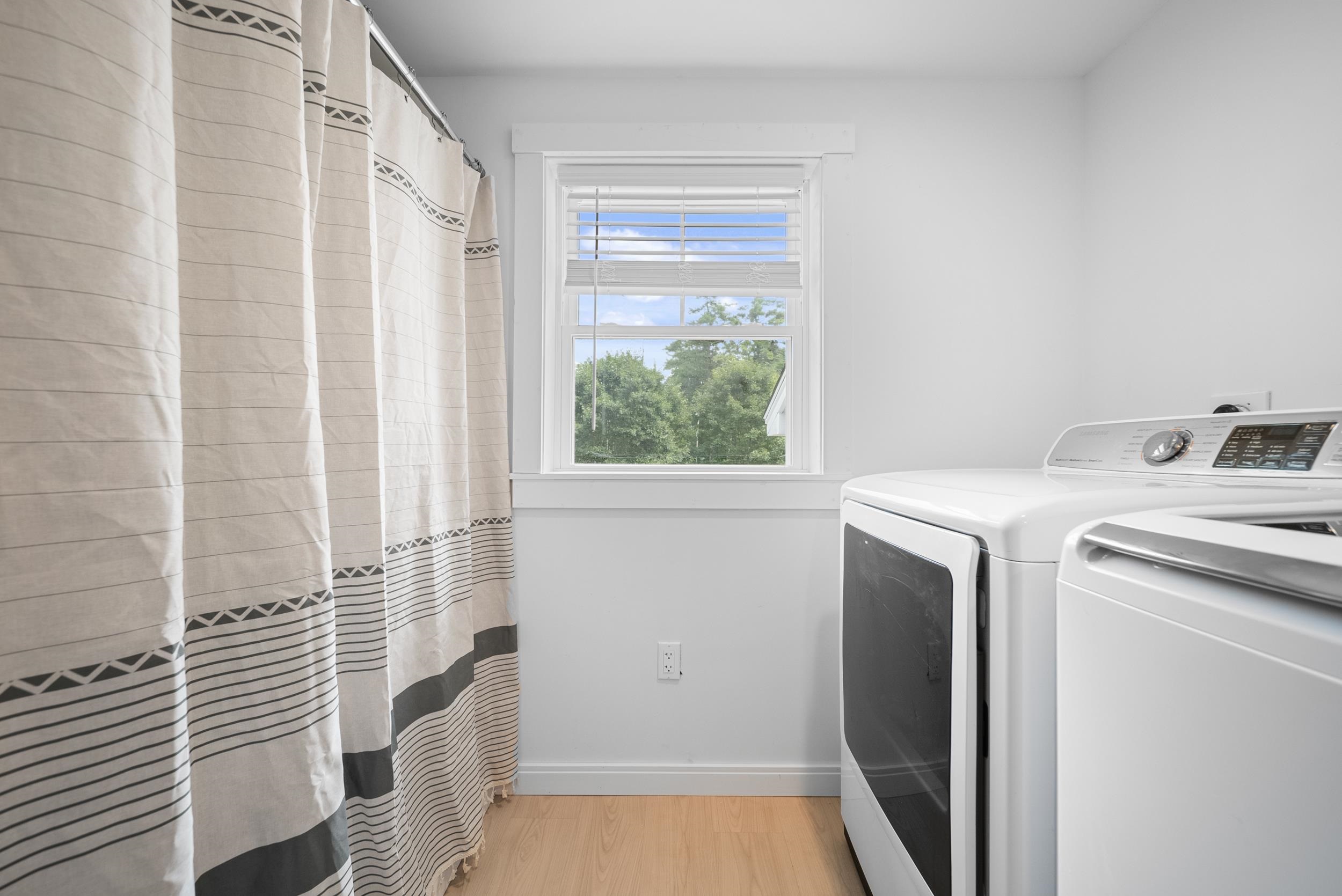 Merrimack, New Hampshire, 03054, United States, 3 Bedrooms Bedrooms, ,Residential,For Sale,1911681