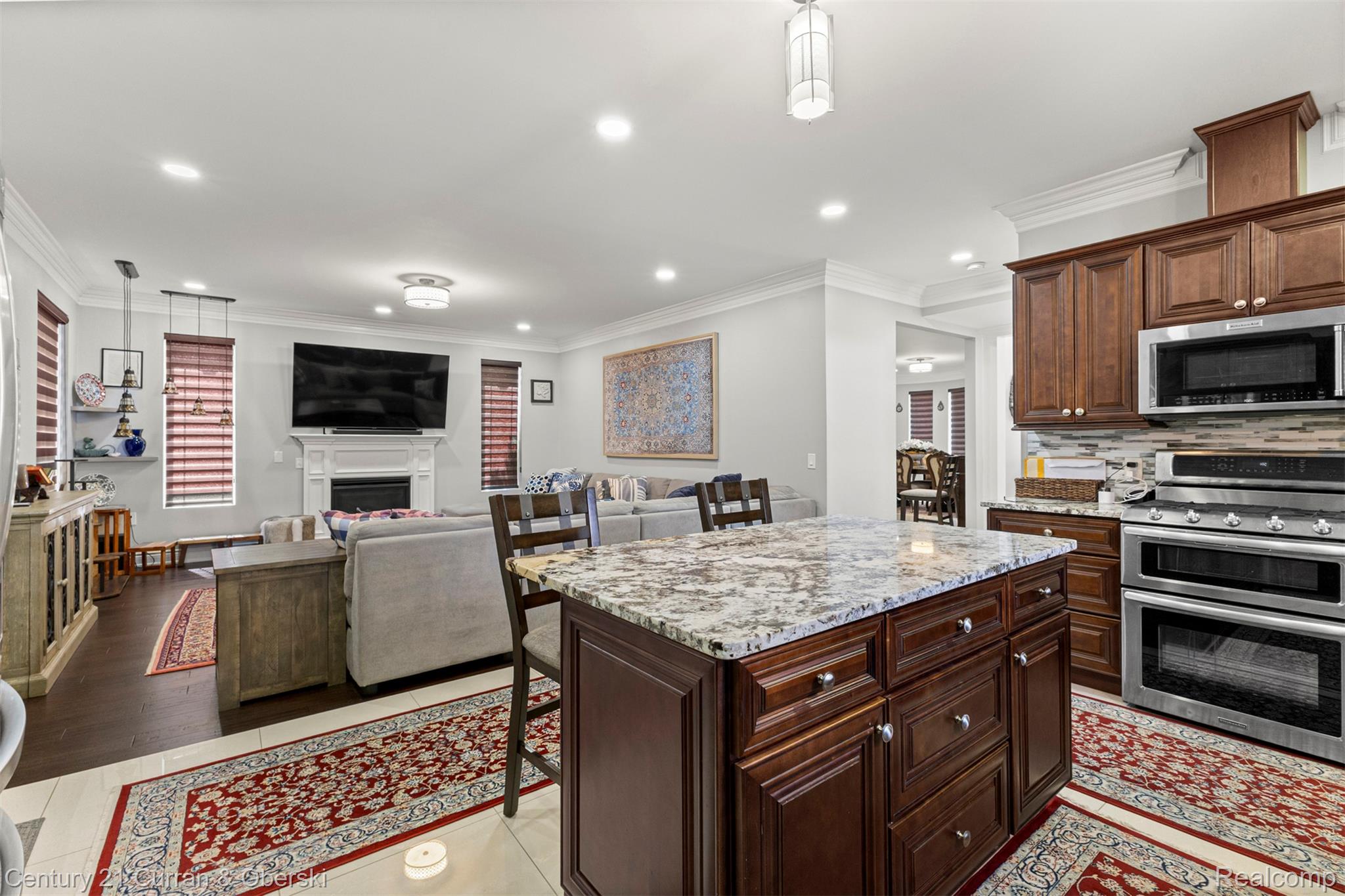 Dearborn Heights, Michigan, 48127, United States, 4 Bedrooms Bedrooms, ,5 BathroomsBathrooms,Residential,For Sale,1974066