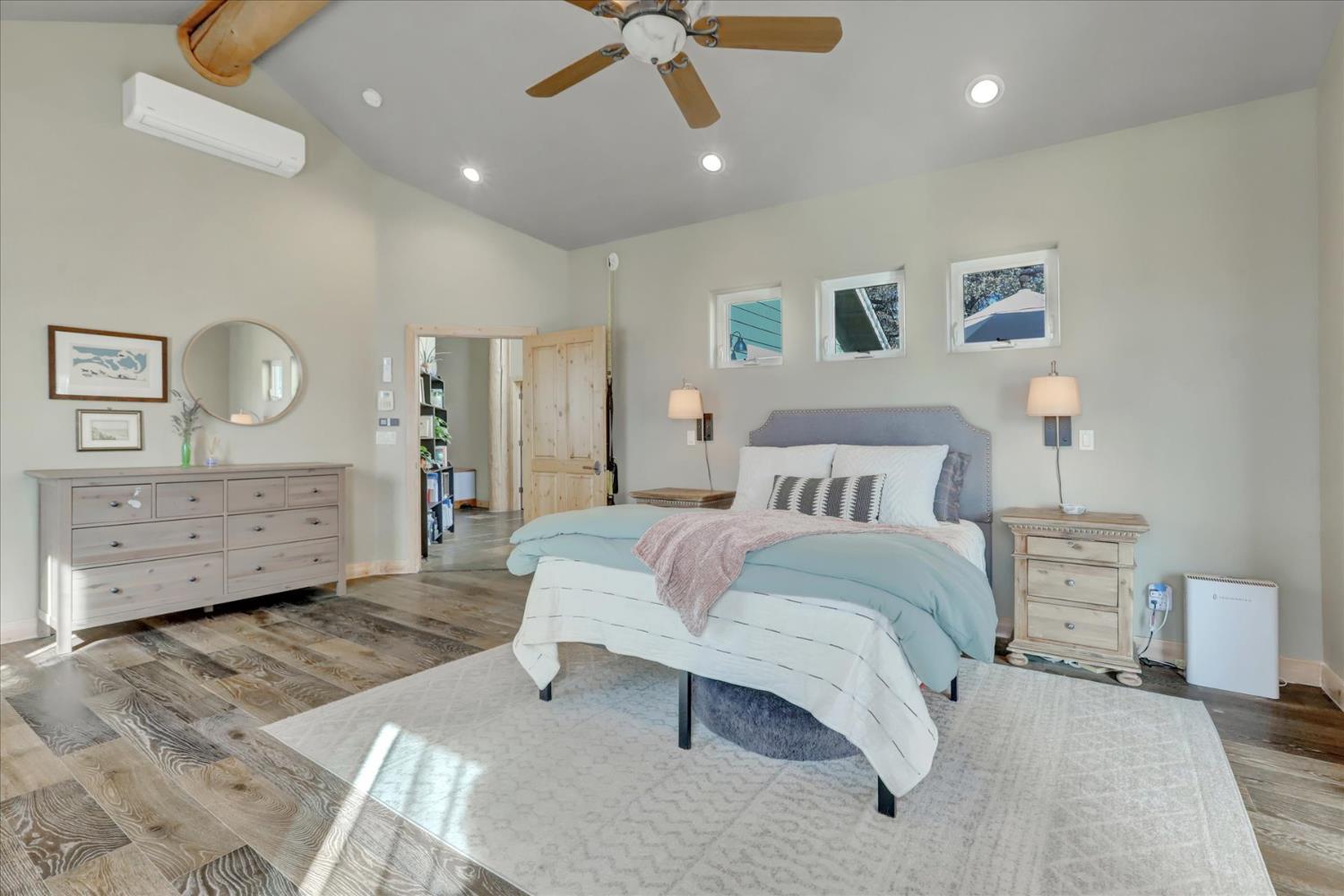 Grass Valley, California, 95949, United States, 3 Bedrooms Bedrooms, ,3 BathroomsBathrooms,Residential,For Sale,1992589