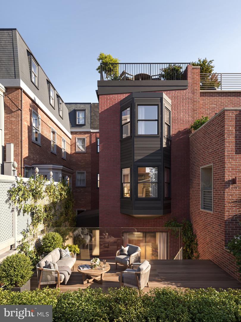 Philadelphia, Pennsylvania, 19103, United States, 5 Bedrooms Bedrooms, ,6 BathroomsBathrooms,Residential,For Sale,2003270