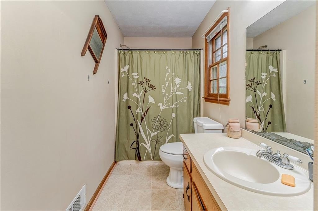 Ball Ground, Georgia, 30107, United States, 3 Bedrooms Bedrooms, ,2 BathroomsBathrooms,Residential,For Sale,1922985