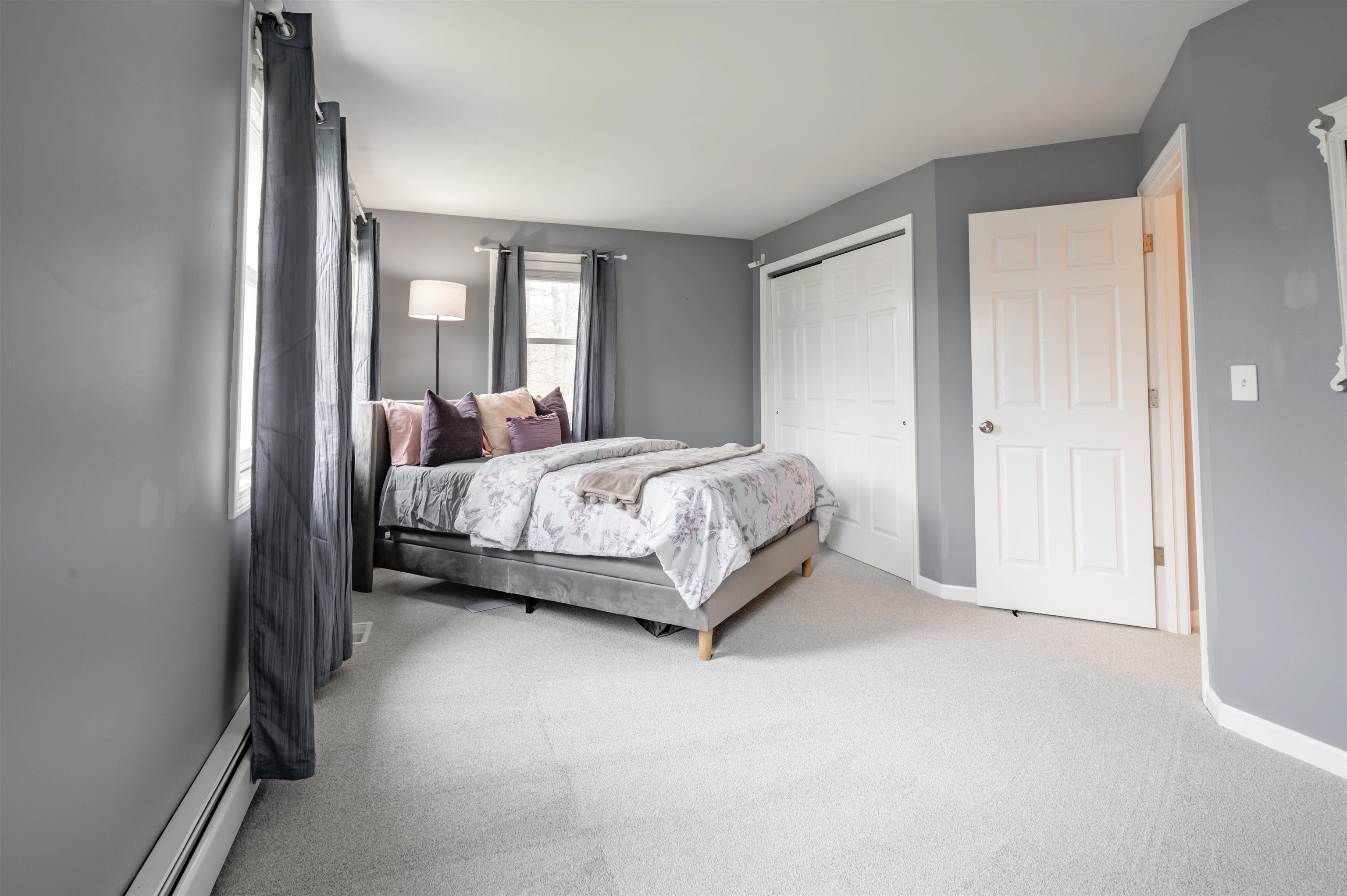 Hooksett, New Hampshire, 03106, United States, 3 Bedrooms Bedrooms, ,1 BathroomBathrooms,Residential,For Sale,2002155