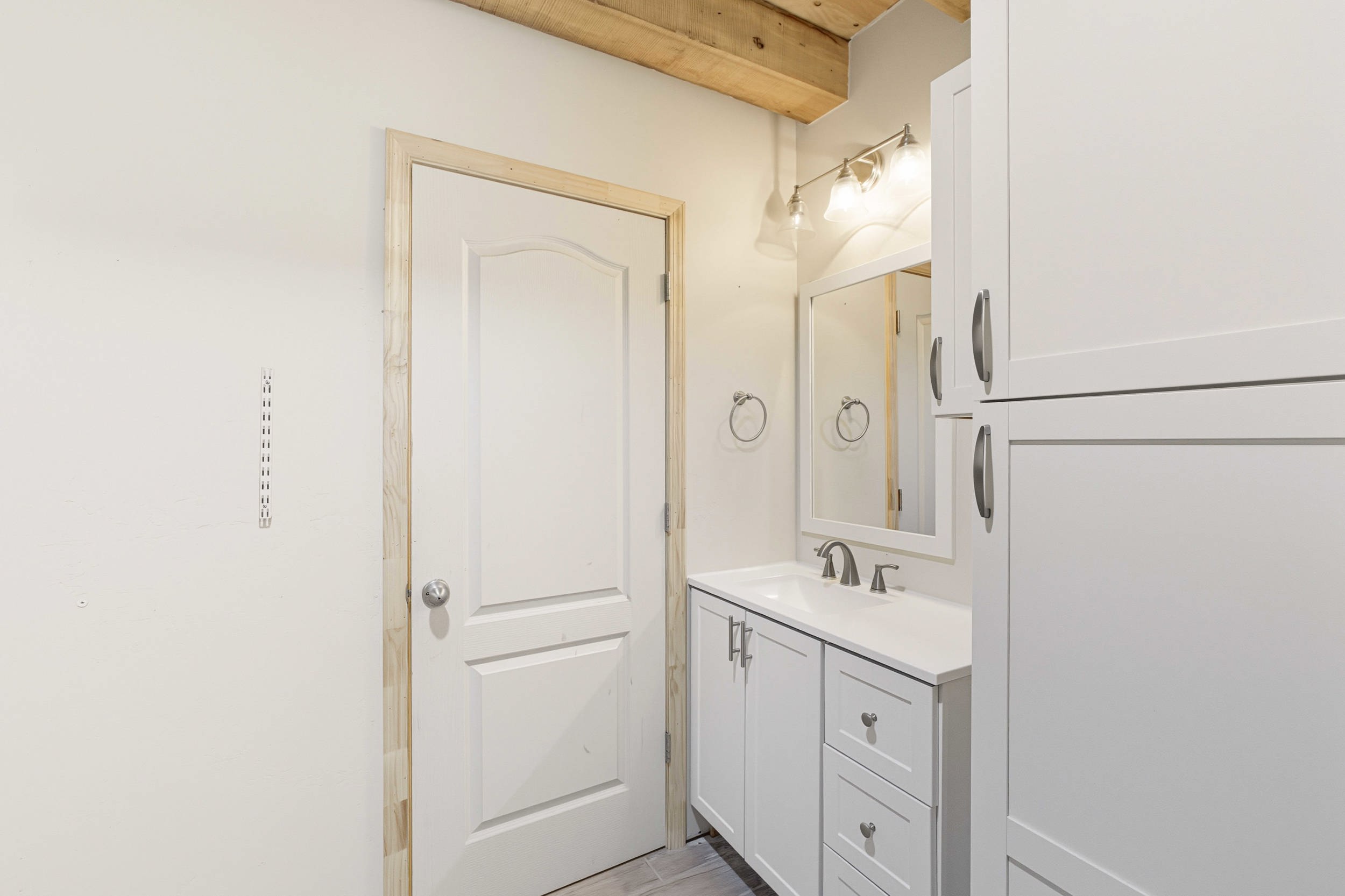 Veguita, New Mexico, 87062, United States, 4 Bedrooms Bedrooms, ,2 BathroomsBathrooms,Residential,For Sale,1974497