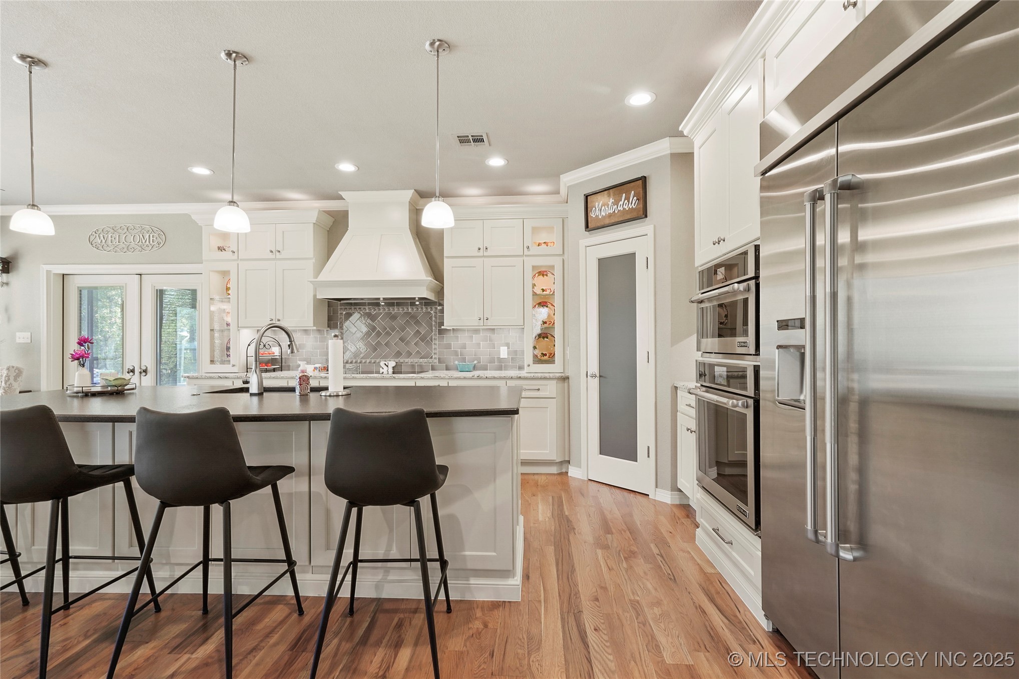 Catoosa, Oklahoma, 74015, United States, 3 Bedrooms Bedrooms, ,3 BathroomsBathrooms,Residential,For Sale,1987944