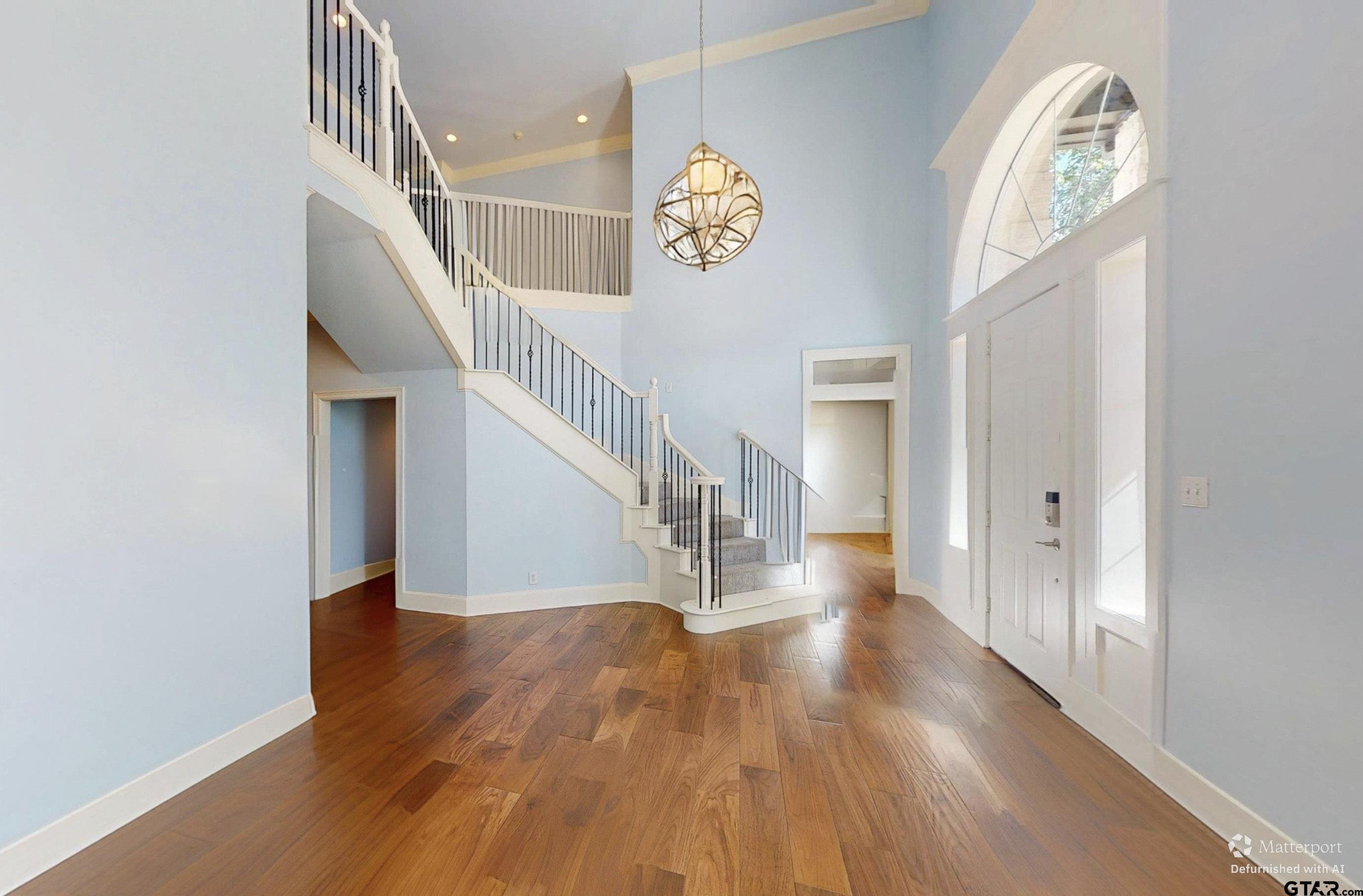 Tyler, Texas, 75703, United States, 5 Bedrooms Bedrooms, ,5 BathroomsBathrooms,Residential,For Sale,1901278