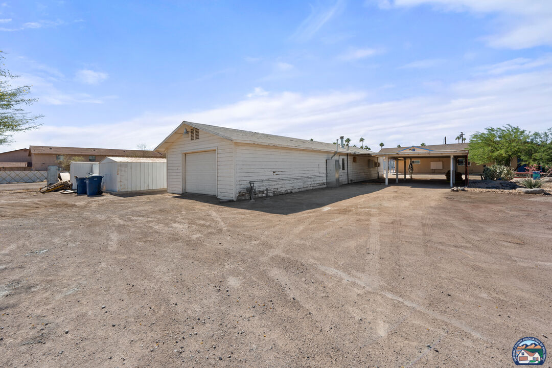 El Centro, California, 92243, United States, 3 Bedrooms Bedrooms, ,2 BathroomsBathrooms,Residential,For Sale,1939319