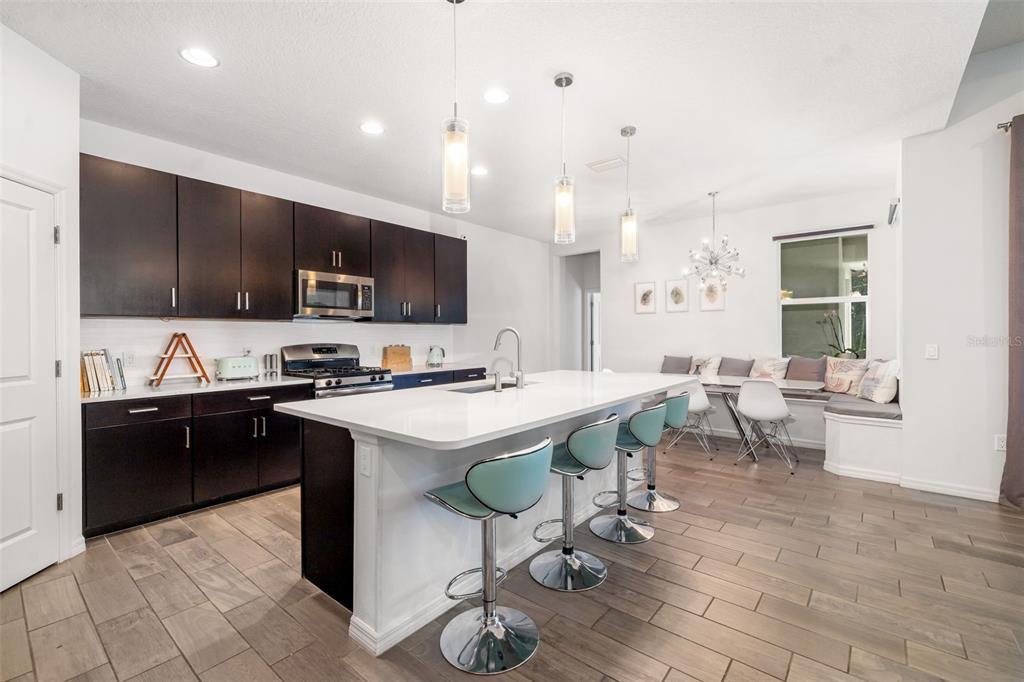 Bradenton, Florida, 34212, United States, 4 Bedrooms Bedrooms, ,3 BathroomsBathrooms,Residential,For Sale,1866766