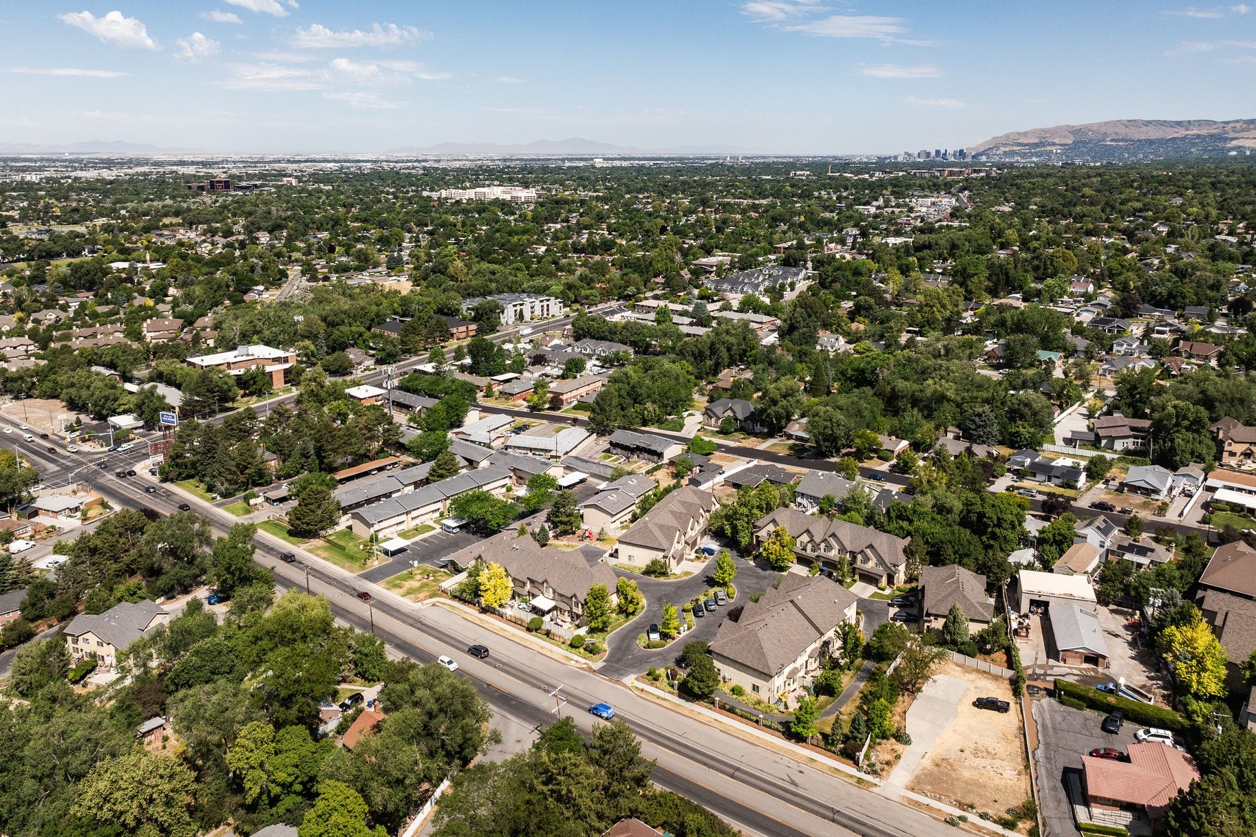  Prime Holladay Townhome in an Unbeatable Location - 物件實景