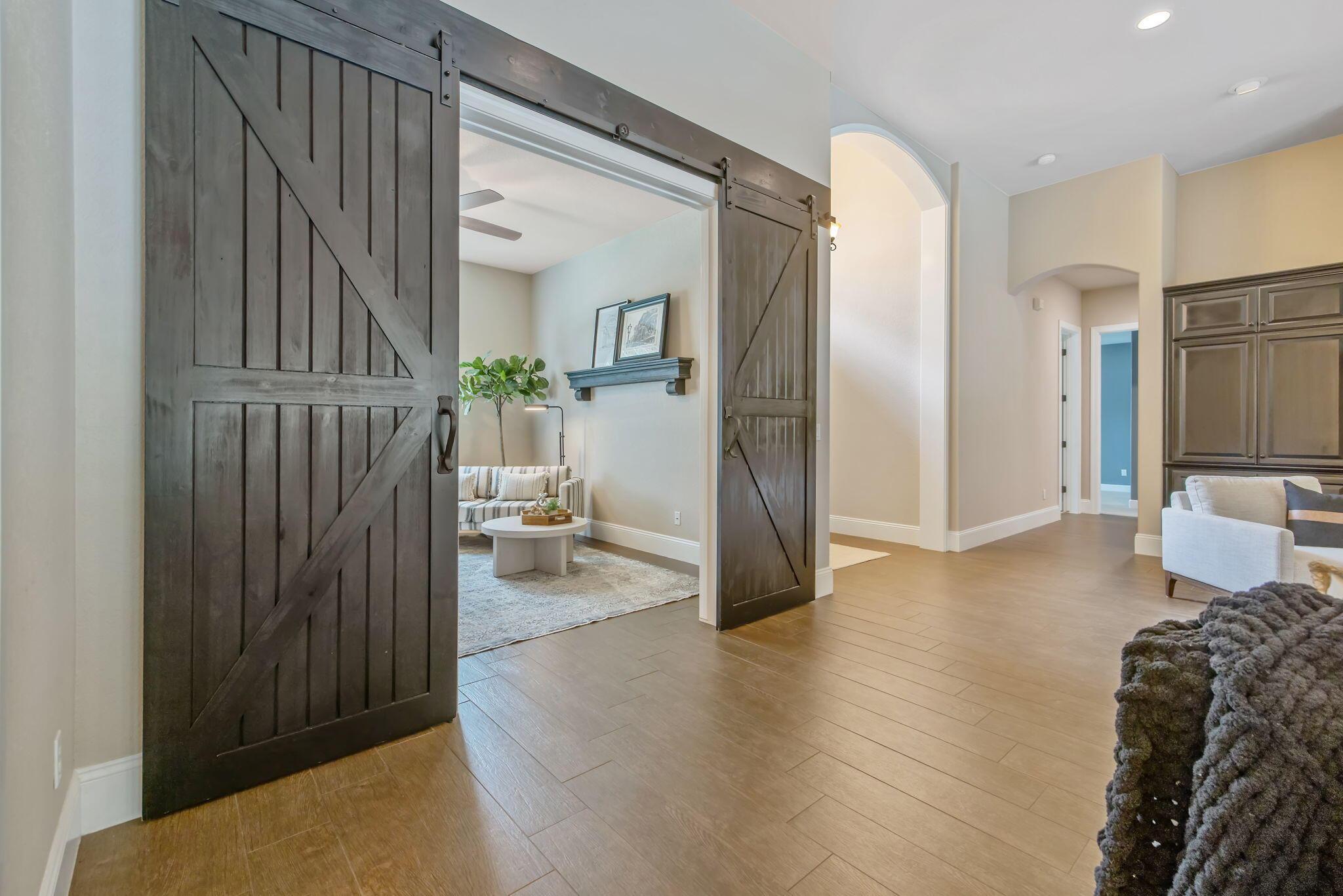 Visalia, California, 93277, United States, 3 Bedrooms Bedrooms, ,2 BathroomsBathrooms,Residential,For Sale,2048559