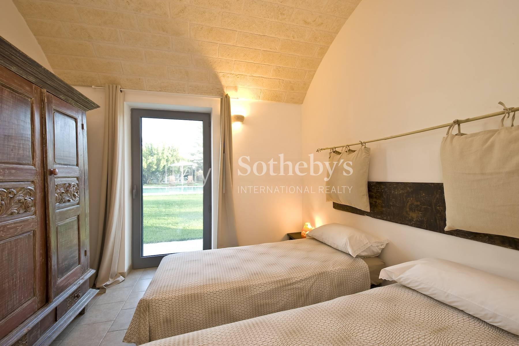  Old farmhouse with olive trees and a swimming pool - 物件實景