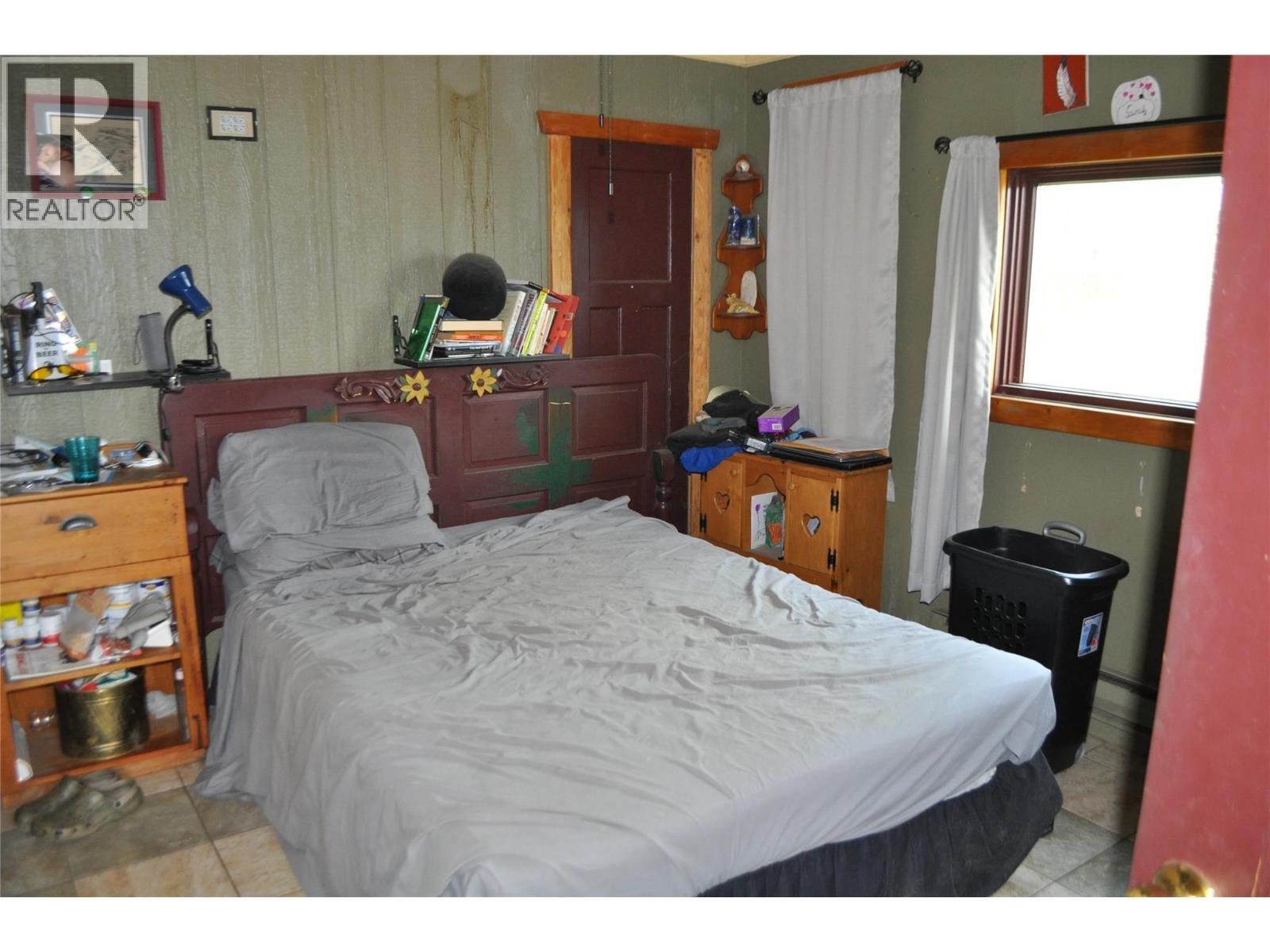 KALEDEN, British Columbia, V0H 1K0, CA, 1 Bedroom Bedrooms, ,1 BathroomBathrooms,Residential,For Sale,1948782