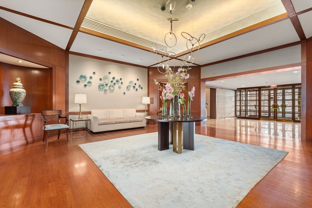 Cambridge, Massachusetts, 02142, United States, 2 Bedrooms Bedrooms, ,3 BathroomsBathrooms,Residential,For Sale,1784887