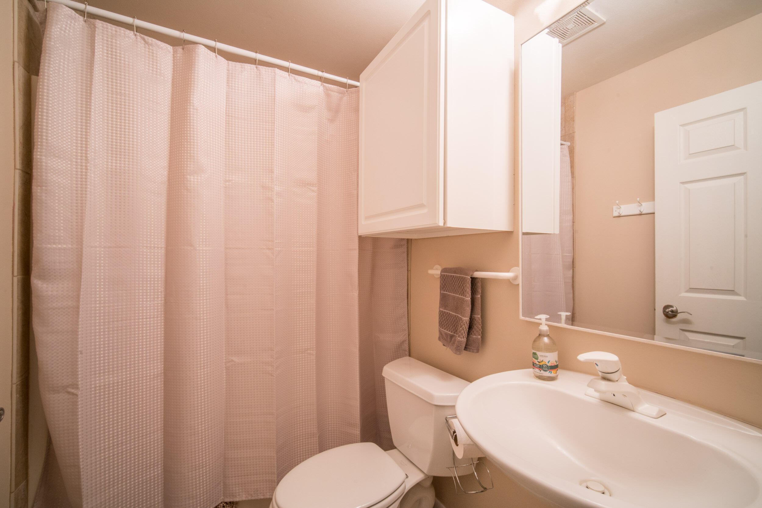 West Bend, Wisconsin, 53095, United States, 4 Bedrooms Bedrooms, ,3 BathroomsBathrooms,Residential,For Sale,1901192