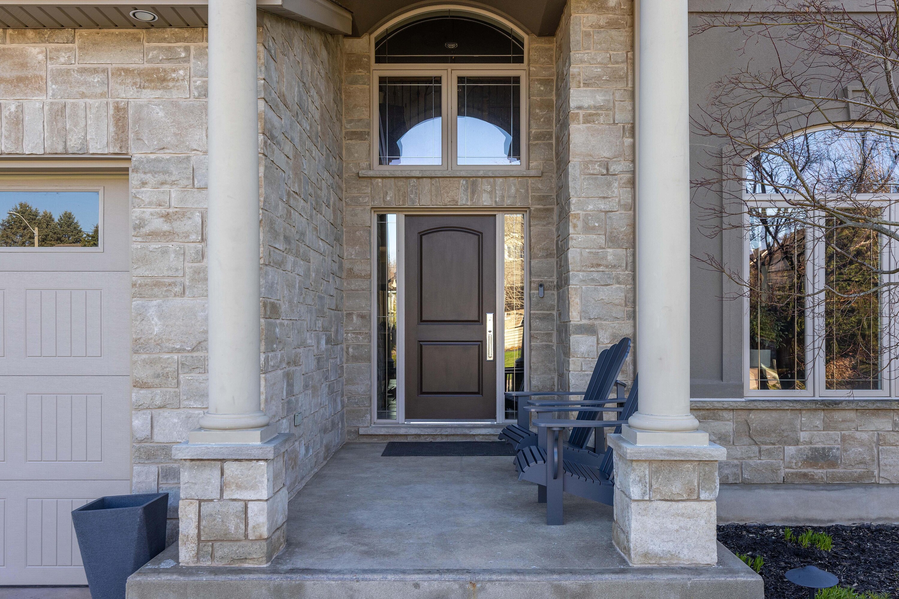  Exceptional Executive Home - 物件實景