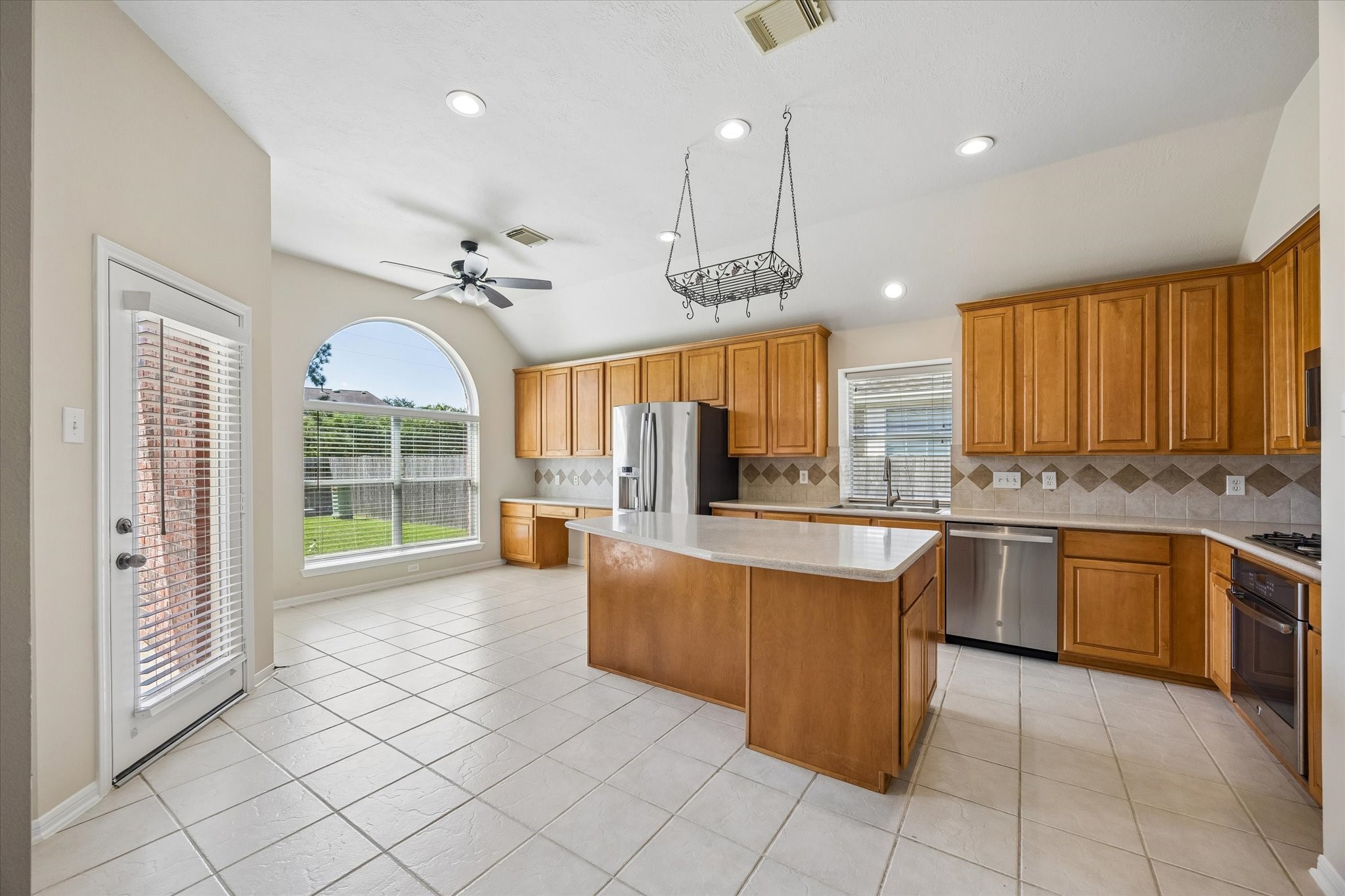  2807 Falcon Knoll Lane - 物件實景