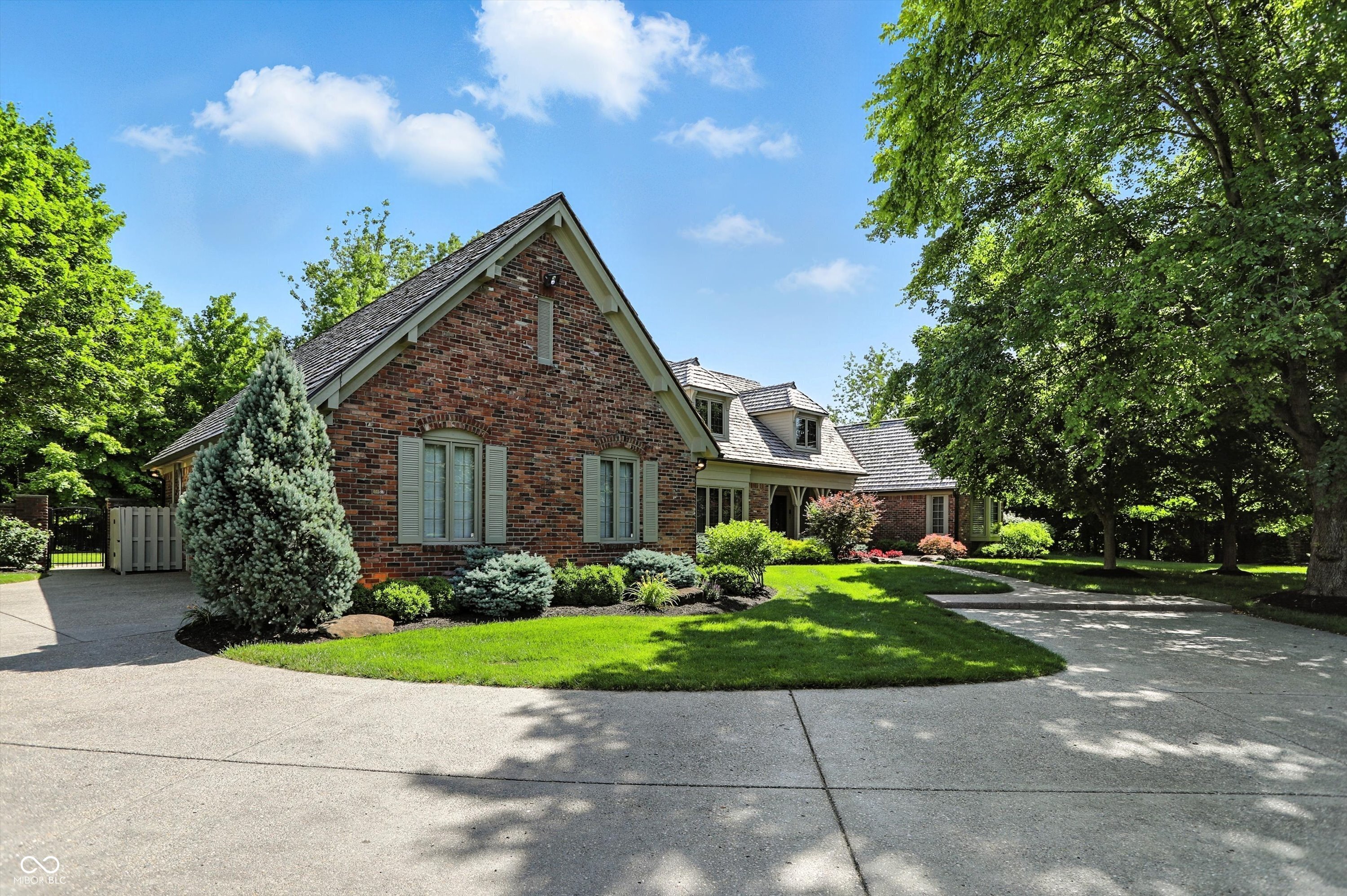 Indianapolis, Indiana, 46260, United States, 4 Bedrooms Bedrooms, ,6 BathroomsBathrooms,Residential,For Sale,1976230