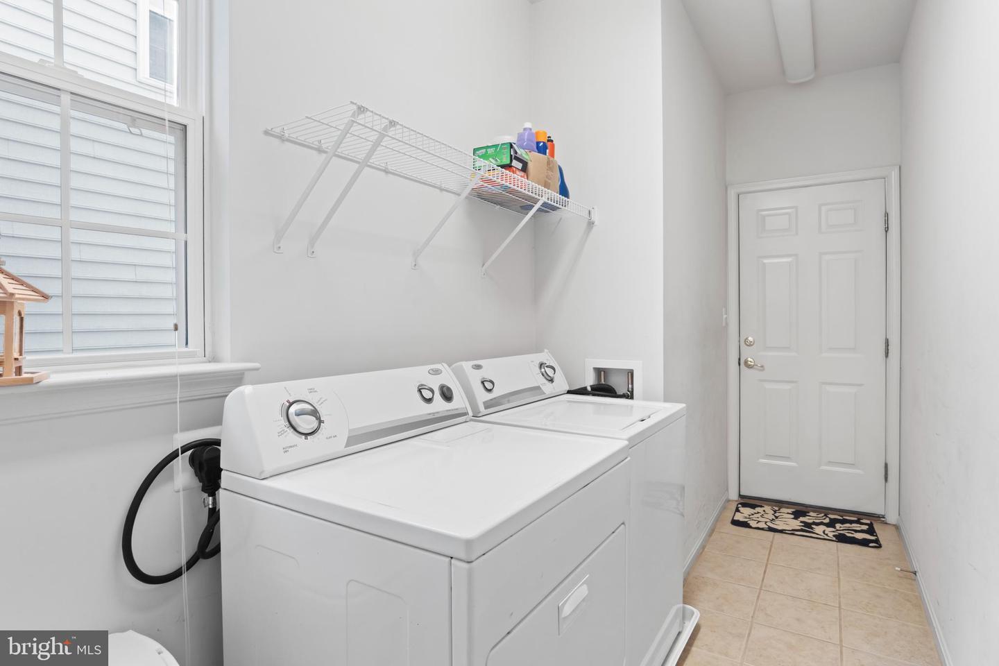 Woodbridge, Virginia, 22191, United States, 6 Bedrooms Bedrooms, ,5 BathroomsBathrooms,Residential,For Sale,1949818