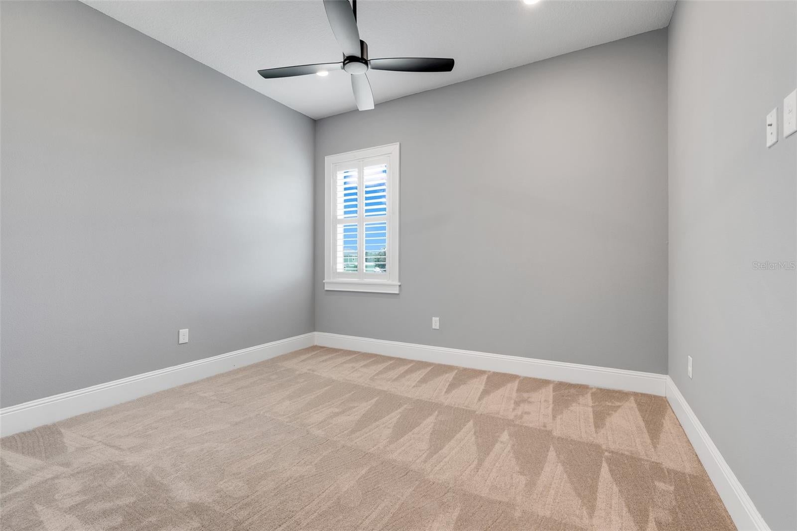 GROVELAND, Florida, 34736, United States, 4 Bedrooms Bedrooms, ,5 BathroomsBathrooms,Residential,For Sale,1792752