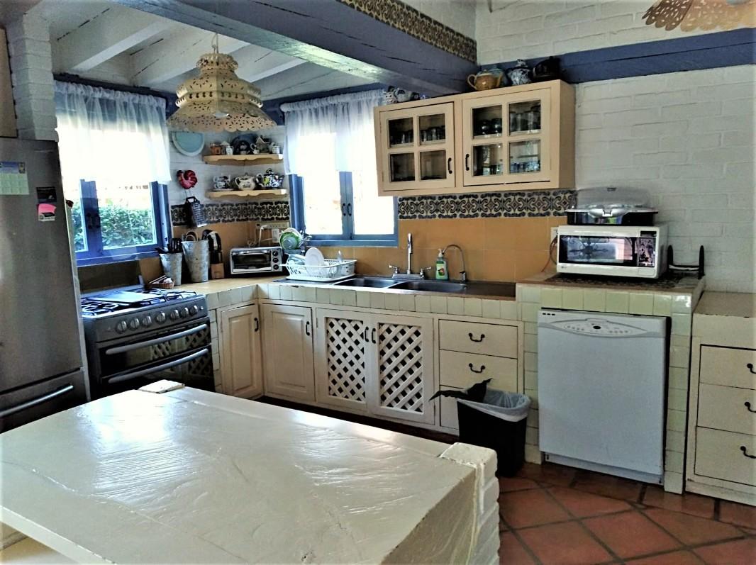 Valle de Bravo, Estado de México, 51200, Mexico, 6 Bedrooms Bedrooms, ,6 BathroomsBathrooms,Residential,For Sale,1721926