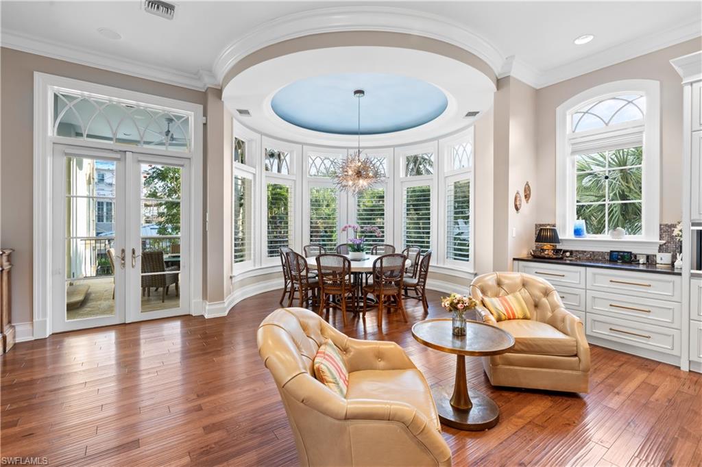 40 5th Ave S, Naples, Florida, 34102, United States, 5 Bedrooms Bedrooms, ,7 BathroomsBathrooms,Residential,For Sale,40 5th Ave S,1482244