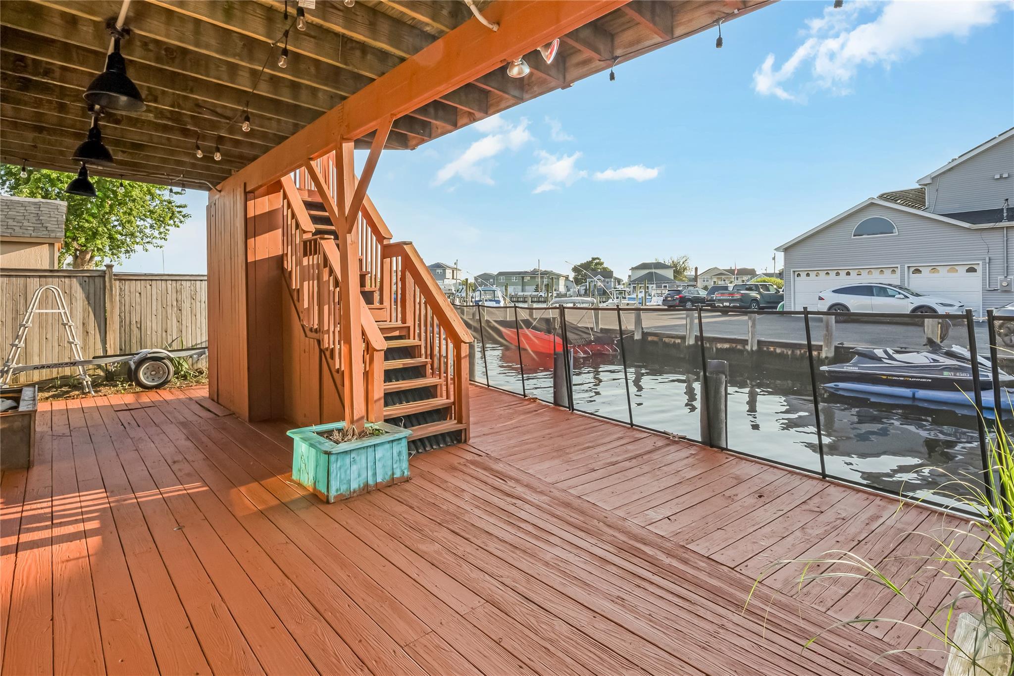 Lindenhurst, New York, 11757, United States, 3 Bedrooms Bedrooms, ,3 BathroomsBathrooms,Residential,For Sale,1915812