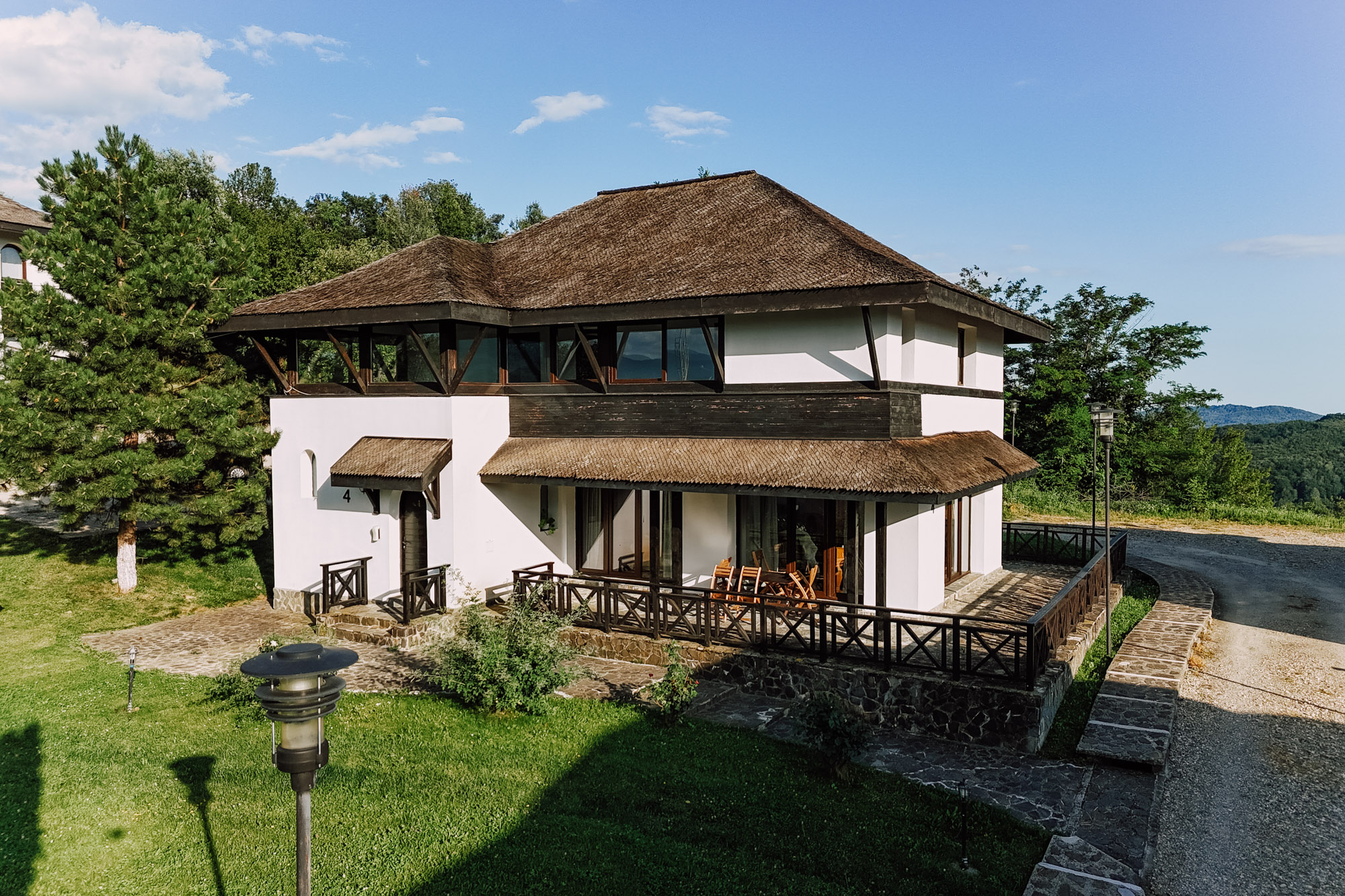  A Private Retreat in the Foothills of the Bucegi Mountains - 物件實景