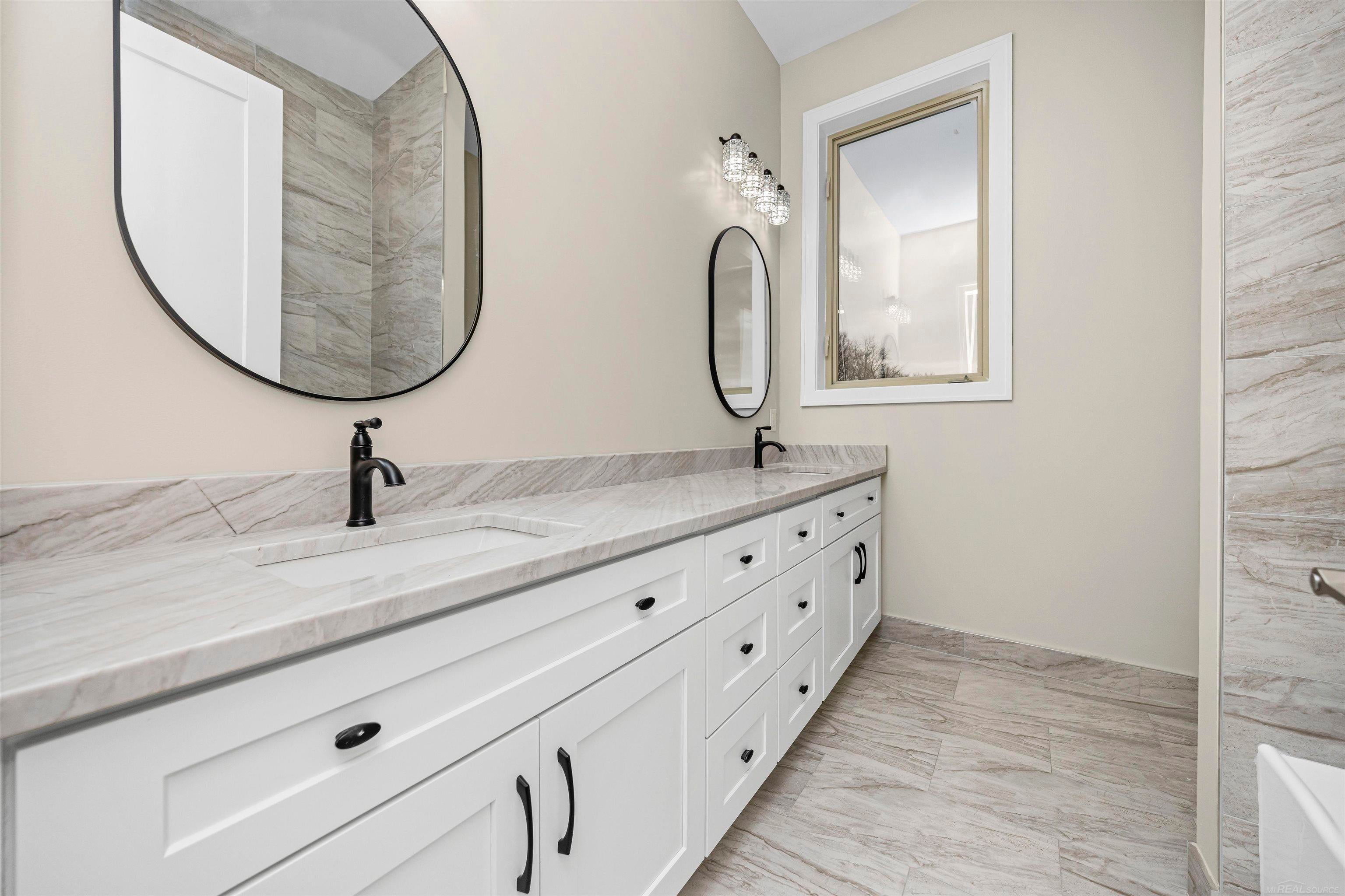 Richmond, Michigan, 48062, United States, 3 Bedrooms Bedrooms, ,3 BathroomsBathrooms,Residential,For Sale,2027528