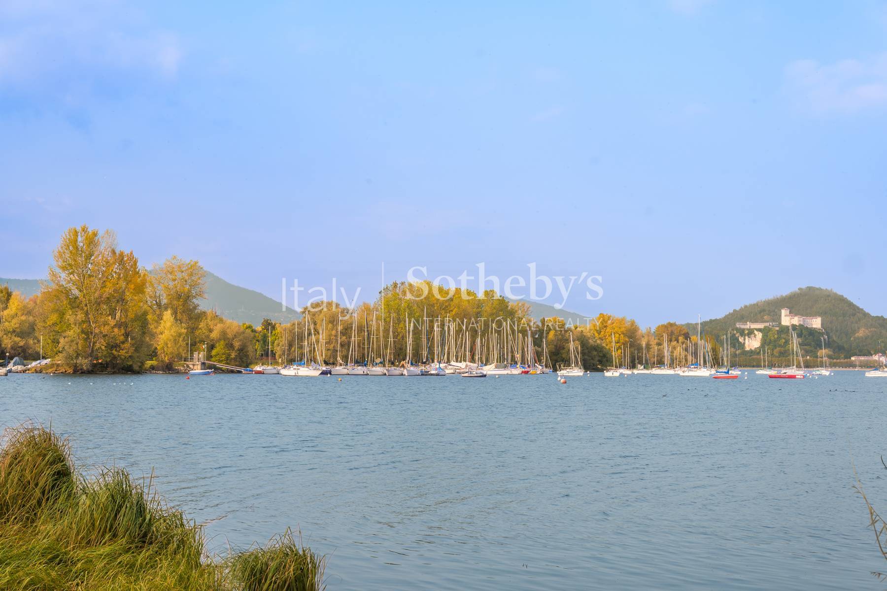  Elegant apartment with Lake and Rocca d’Angera View - 物件實景