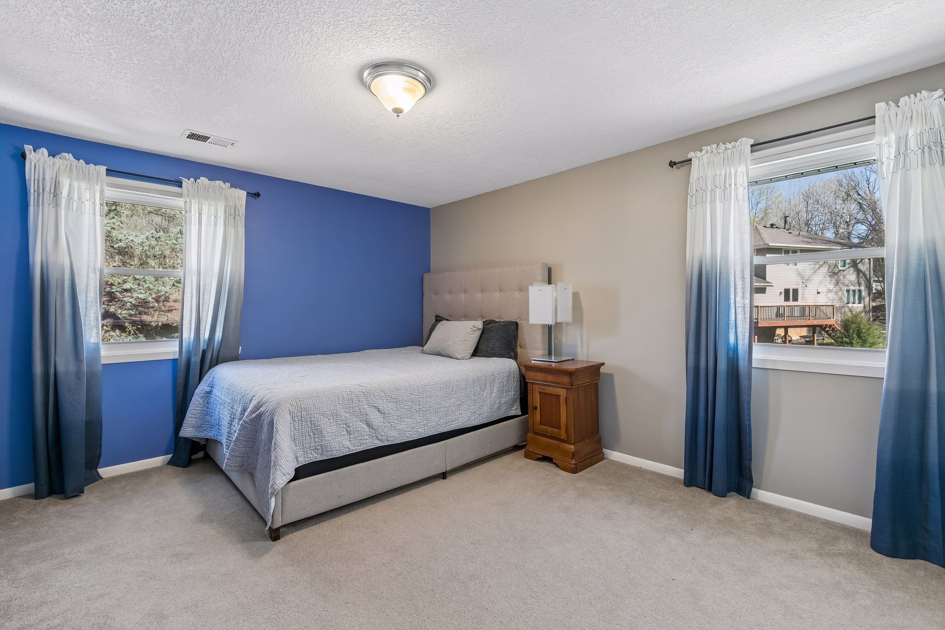  Resort-Style Living with Spectacular Pool and Thoughtfully Designed Spaces - 物件實景