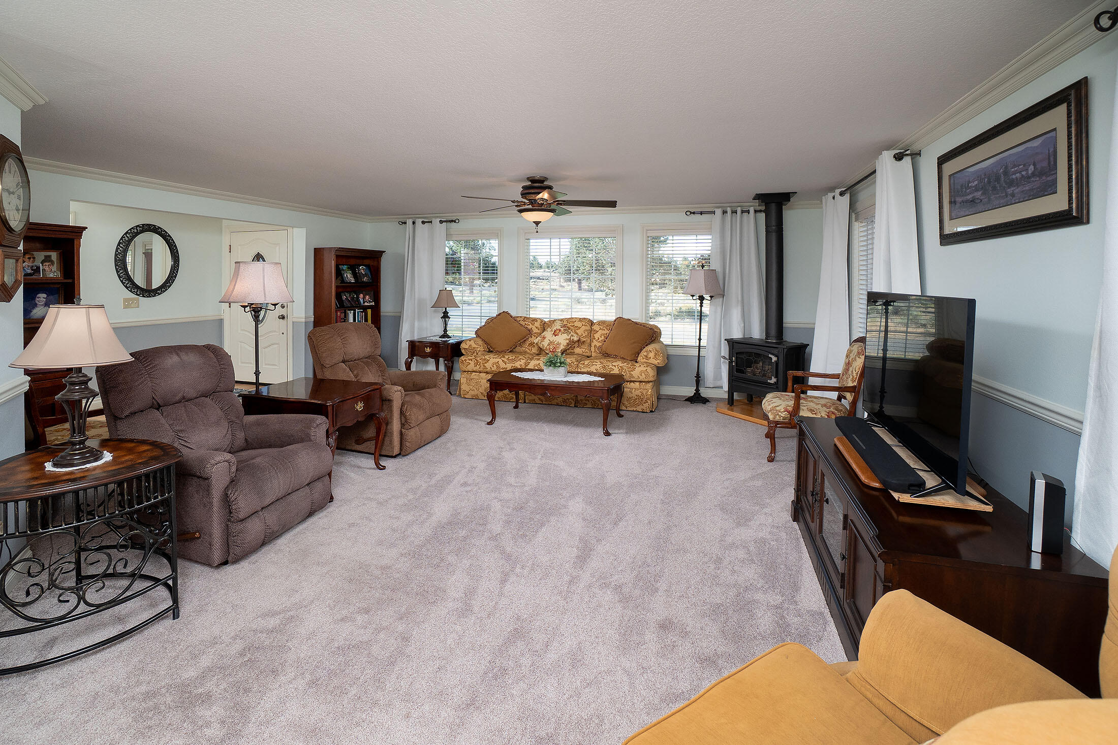 Terrebonne, Oregon, 97760, United States, 3 Bedrooms Bedrooms, ,2 BathroomsBathrooms,Residential,For Sale,1902400