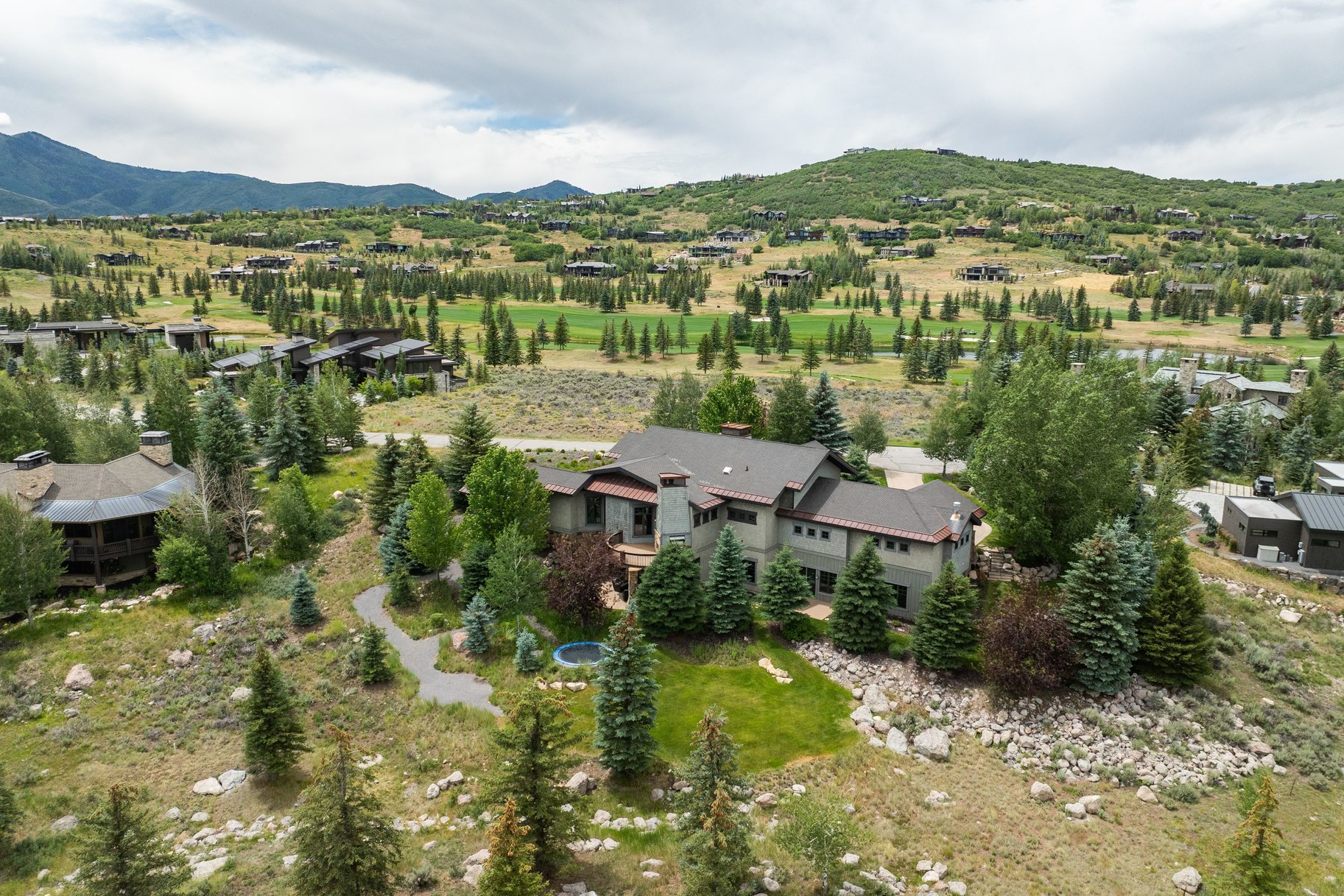  Spacious Glenwild Home with Resort Views, Private Guest Suite and Expansive Yard - 物件實景