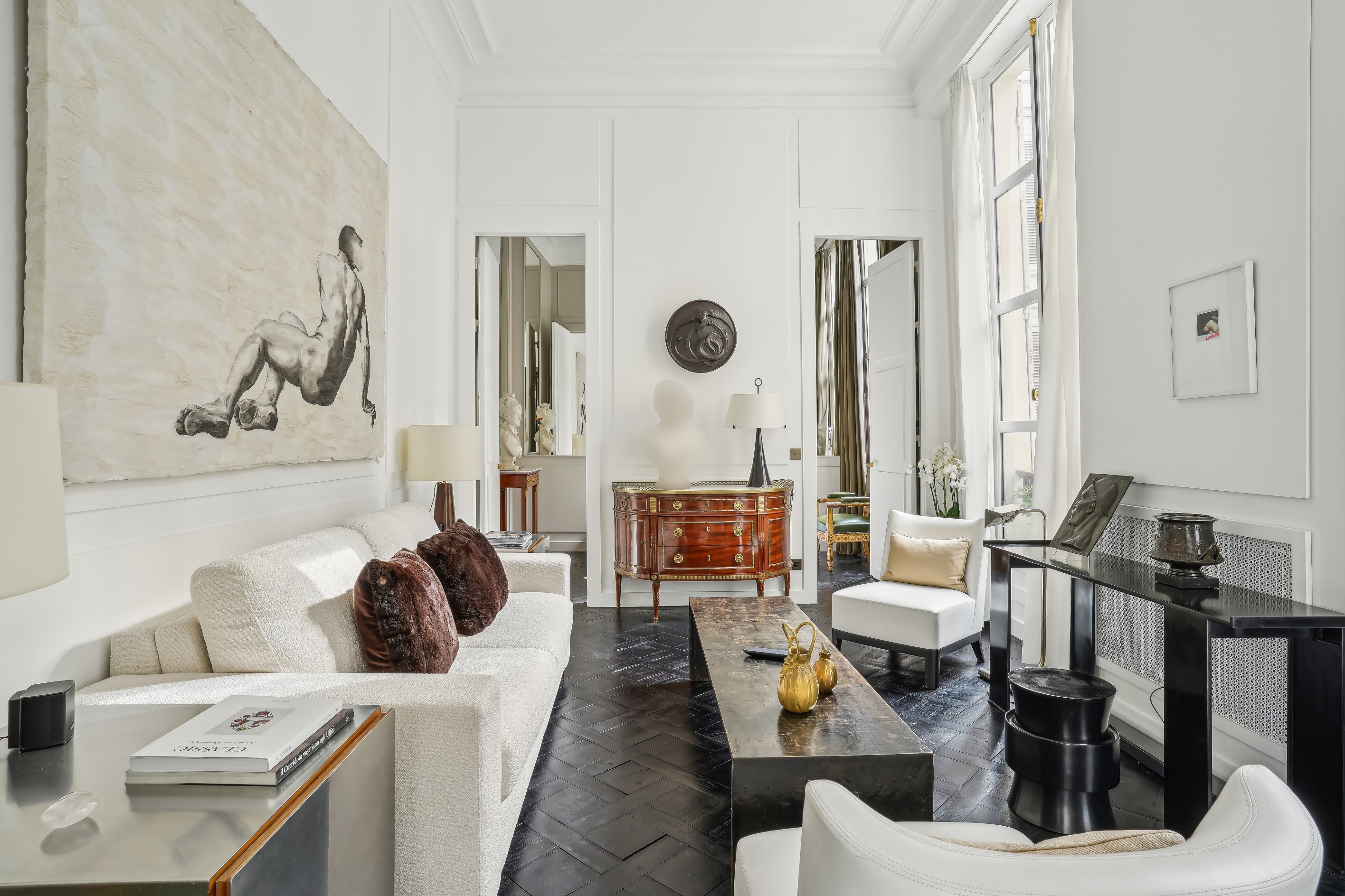  FOR SALE - Marché St honoré - 75001 PARIS - Apartment in a 18th Century