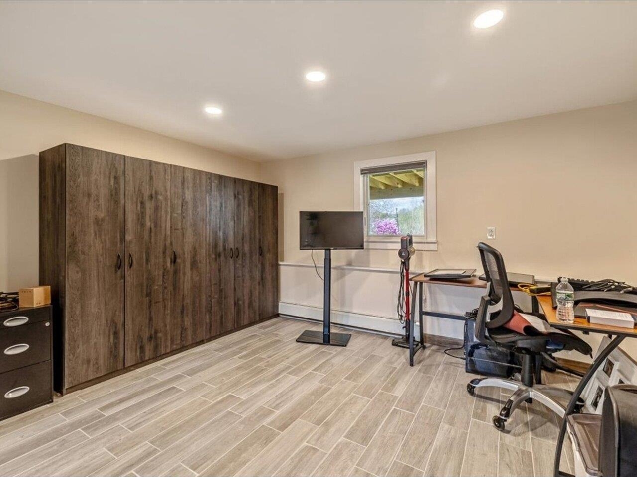 Essex Junction, Vermont, 05452, United States, 3 Bedrooms Bedrooms, ,1 BathroomBathrooms,Residential,For Sale,1827239