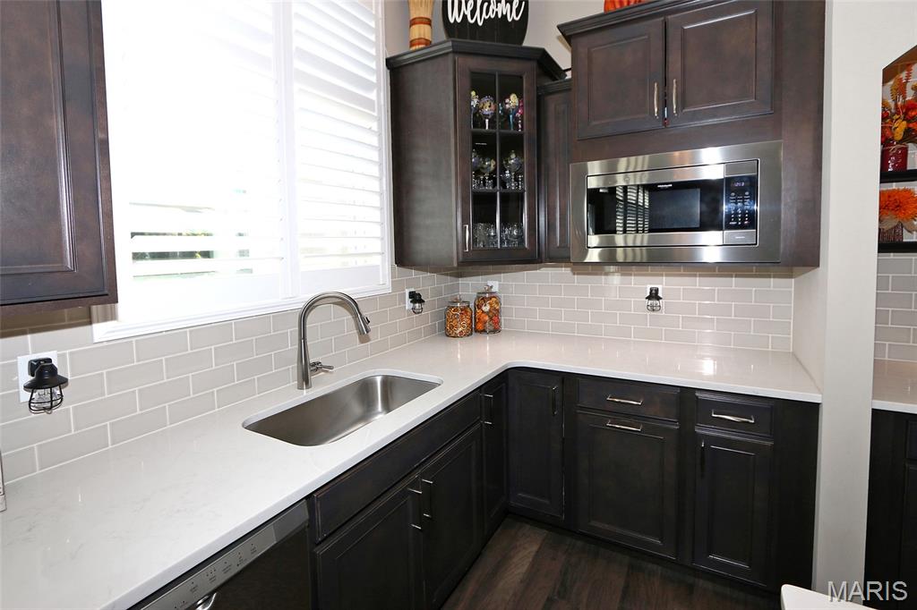 Wentzville, Missouri, 63385, United States, 3 Bedrooms Bedrooms, ,3 BathroomsBathrooms,Residential,For Sale,1958950
