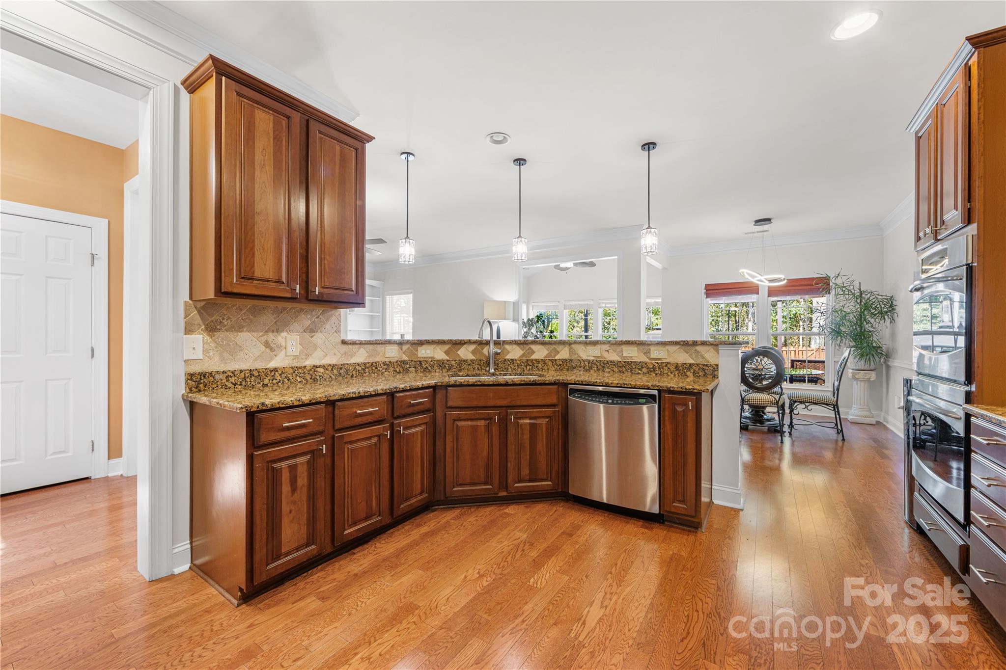 Huntersville, North Carolina, 28078, United States, 4 Bedrooms Bedrooms, ,3 BathroomsBathrooms,Residential,For Sale,1969011