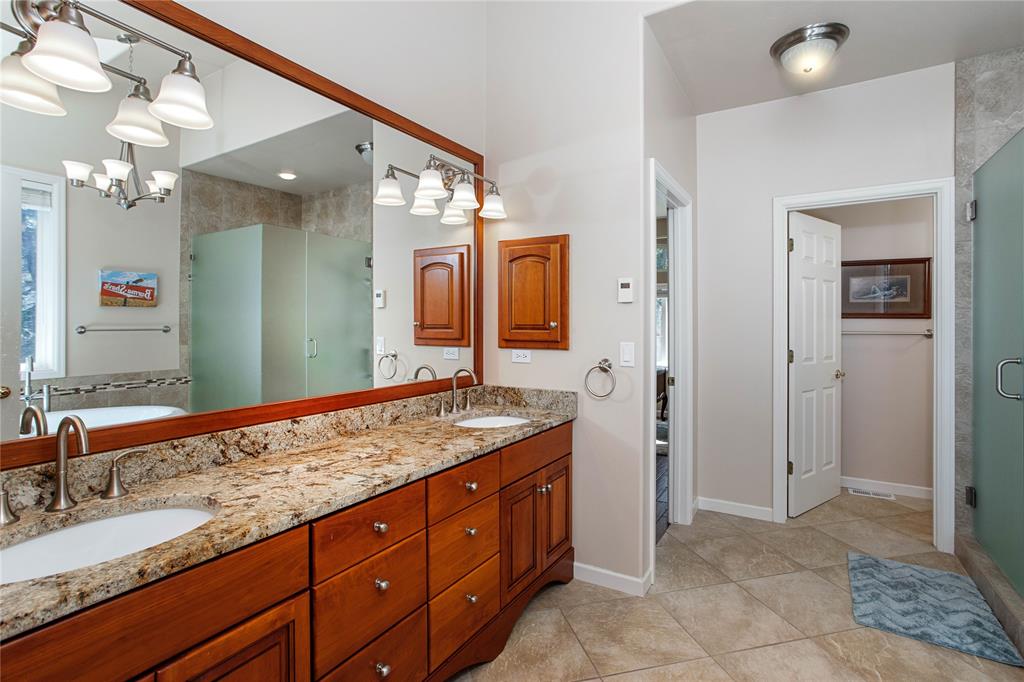 Polson, Montana, 59860, United States, 4 Bedrooms Bedrooms, ,4 BathroomsBathrooms,Residential,For Sale,1984394