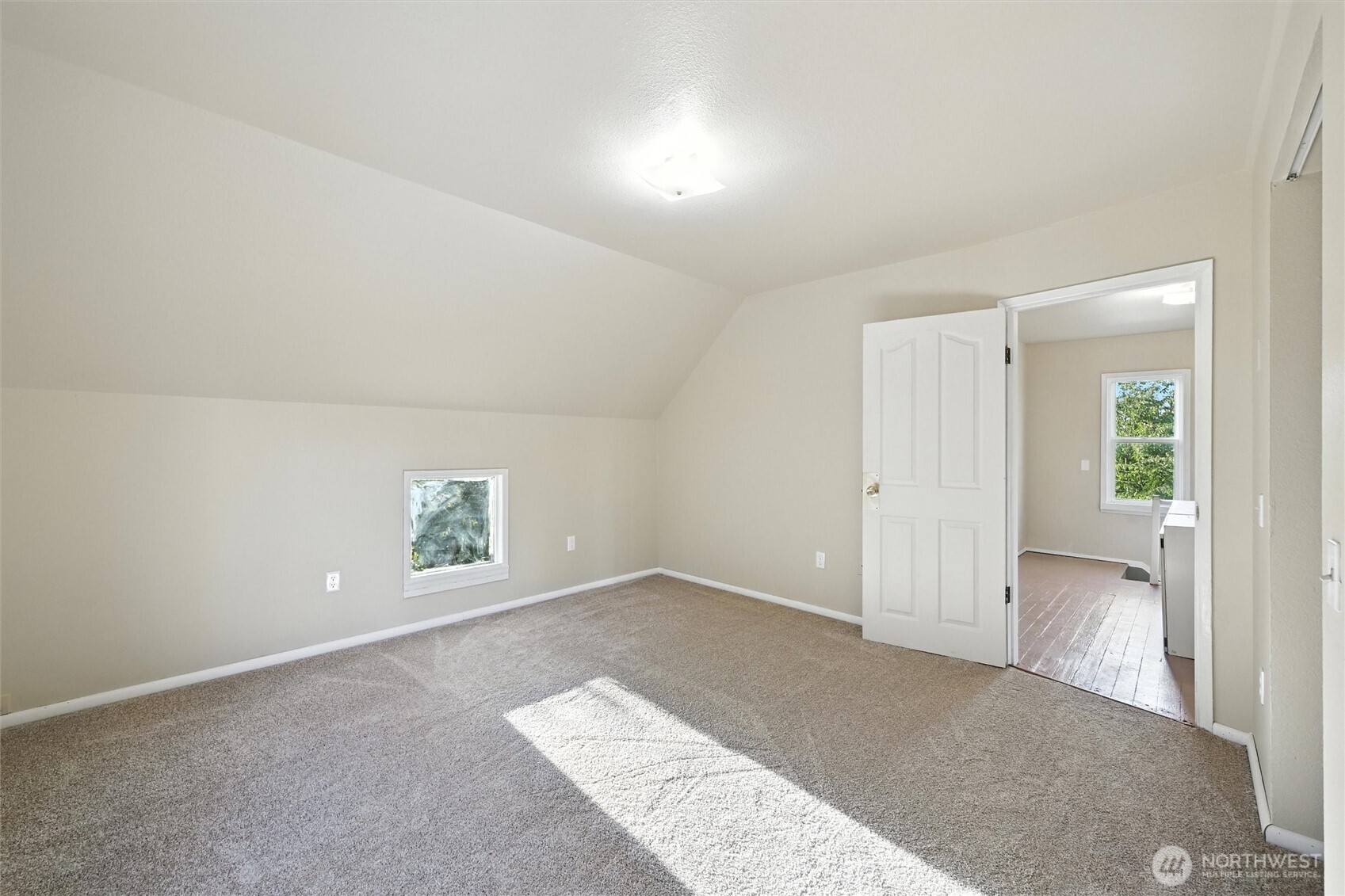 Bellingham, Washington, 98226, United States, 3 Bedrooms Bedrooms, ,2 BathroomsBathrooms,Residential,For Sale,1917195