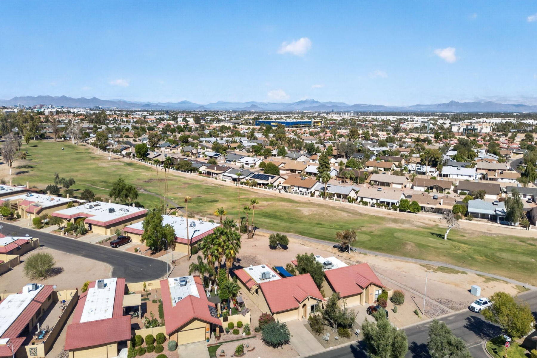 12037 S Half Moon Drive  Phoenix, AZ - 物件實景