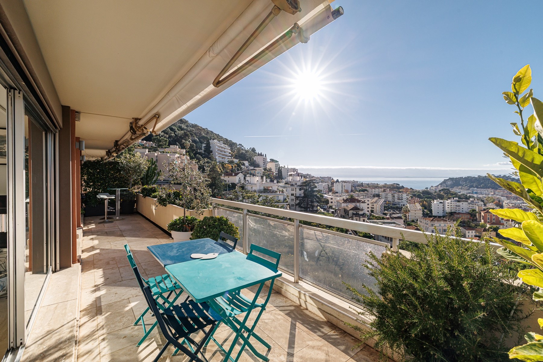  Top-floor 3-bedroom apartment with sea view and terrace, Mont-Alban, Nice - 物件實景