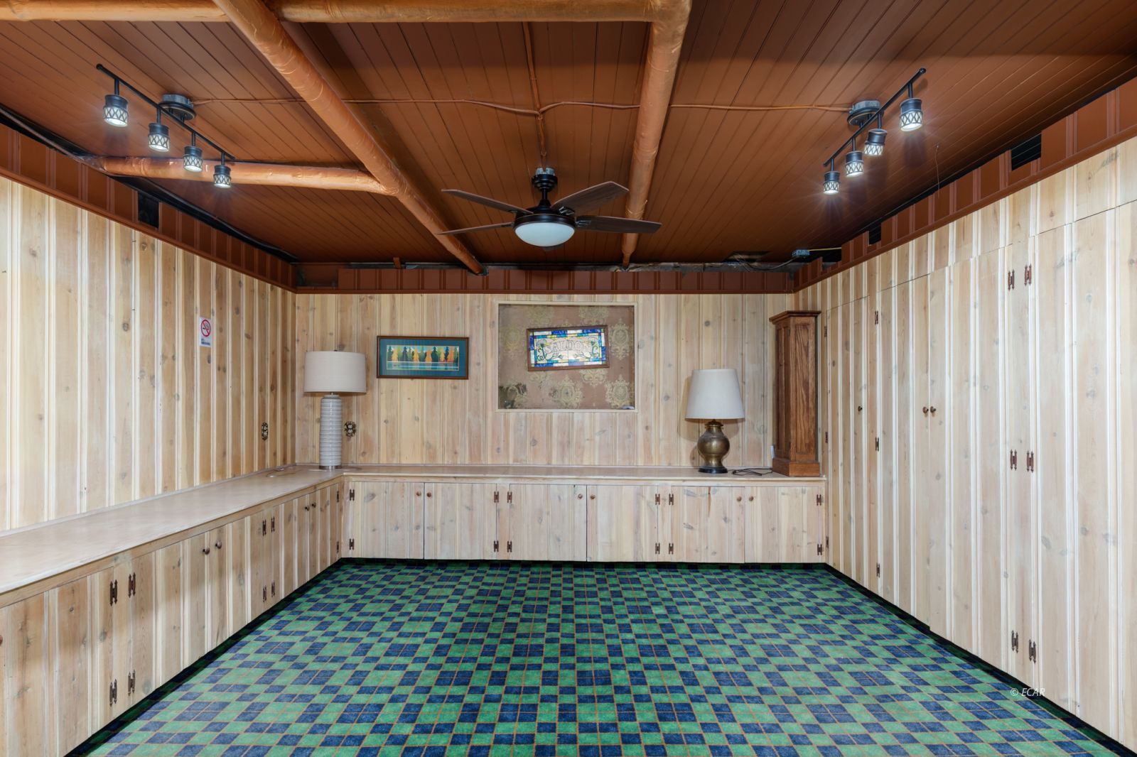 Elko, Nevada, 89801, United States, ,Residential,For Sale,1911391