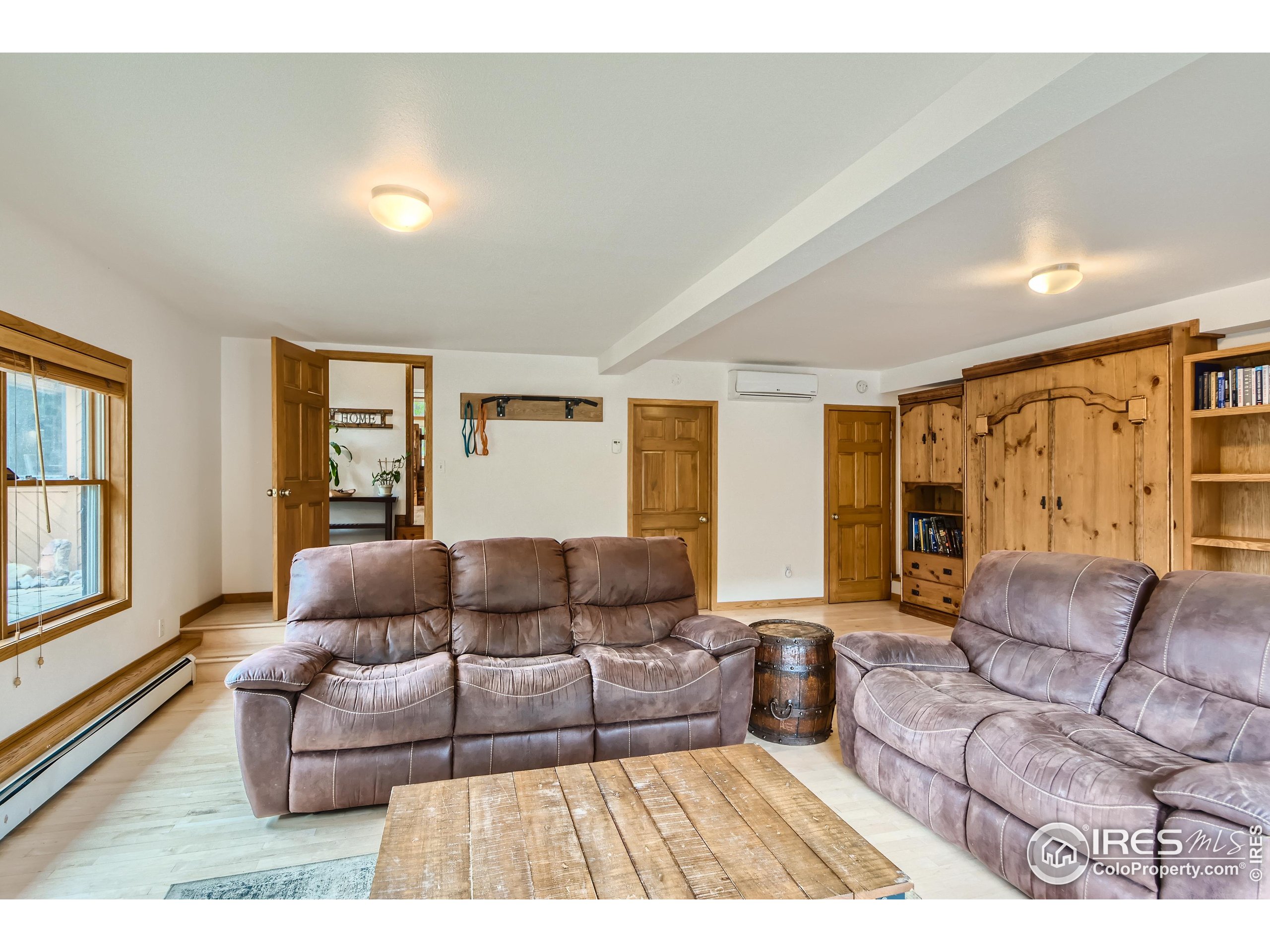 Boulder, Colorado, 80302, United States, 5 Bedrooms Bedrooms, ,2 BathroomsBathrooms,Residential,For Sale,1900877
