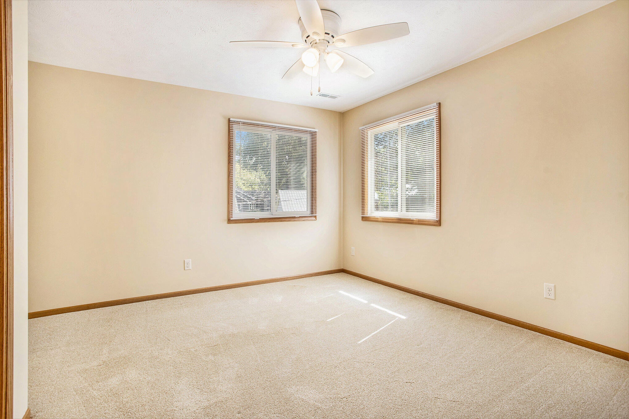 Shelbyville, Michigan, 49344, United States, 4 Bedrooms Bedrooms, ,2 BathroomsBathrooms,Residential,For Sale,1941046