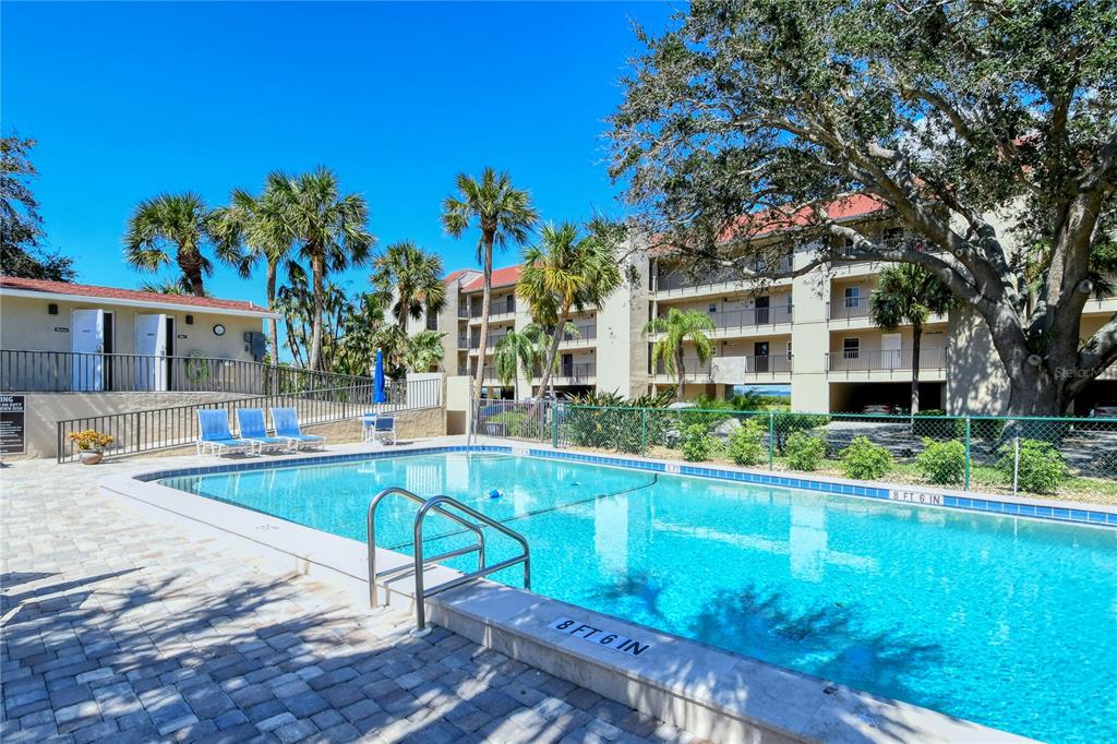 Longboat Key, Florida, 34228, United States, 2 Bedrooms Bedrooms, ,2 BathroomsBathrooms,Residential,For Sale,1837810