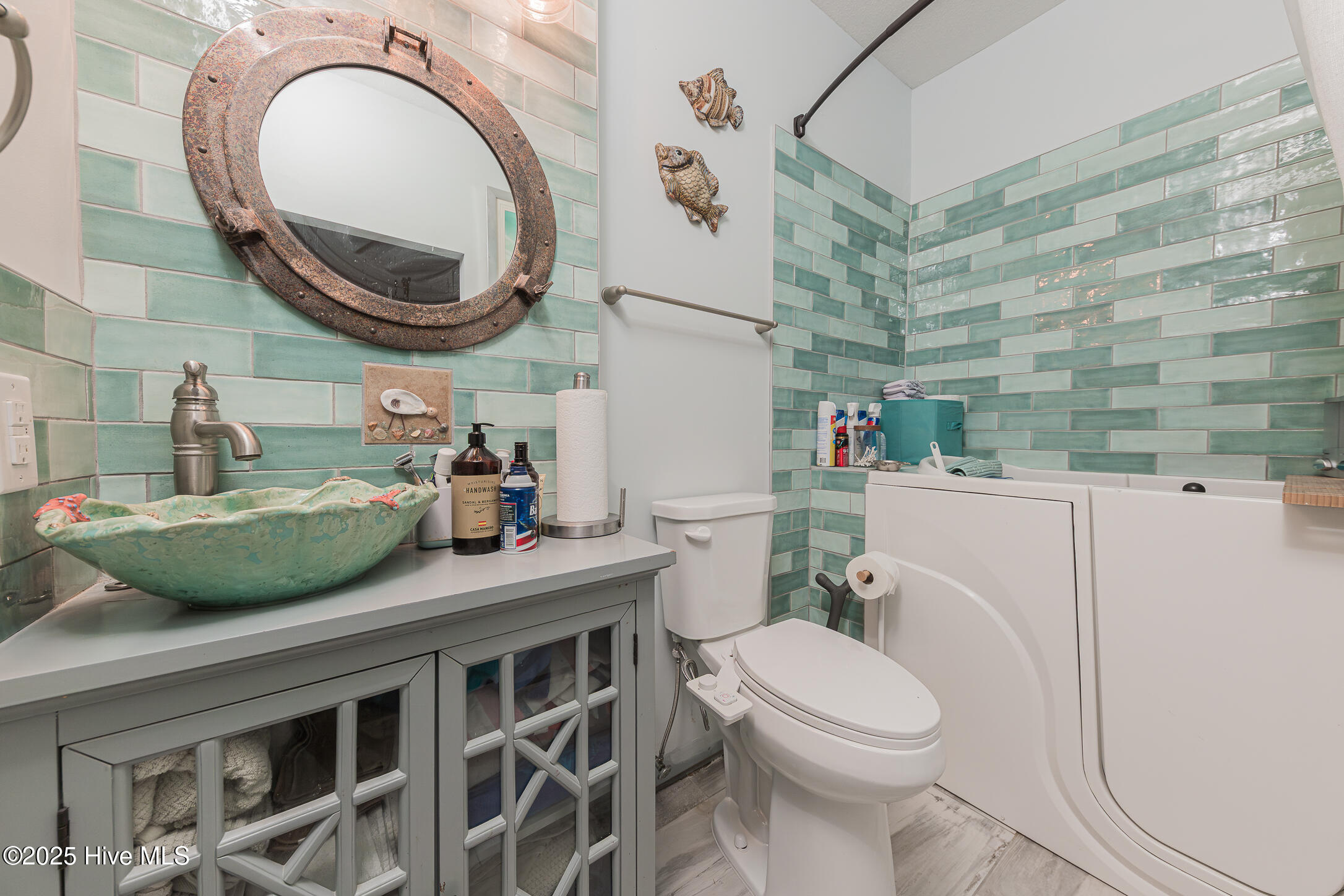 Hubert, North Carolina, 28539, United States, 4 Bedrooms Bedrooms, ,3 BathroomsBathrooms,Residential,For Sale,1974043