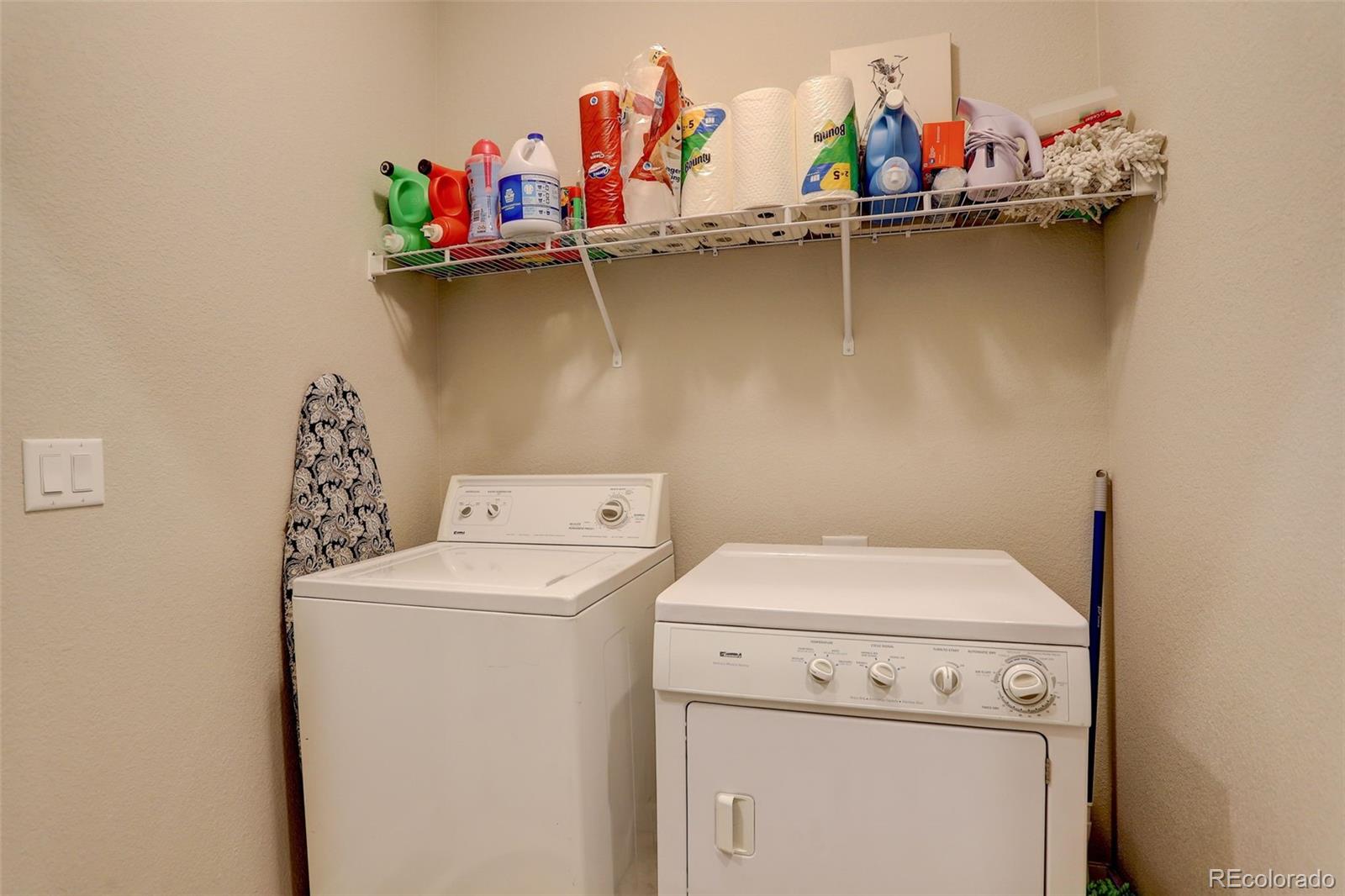 Littleton, Colorado, 80125, United States, 3 Bedrooms Bedrooms, ,3 BathroomsBathrooms,Residential,For Sale,1805241