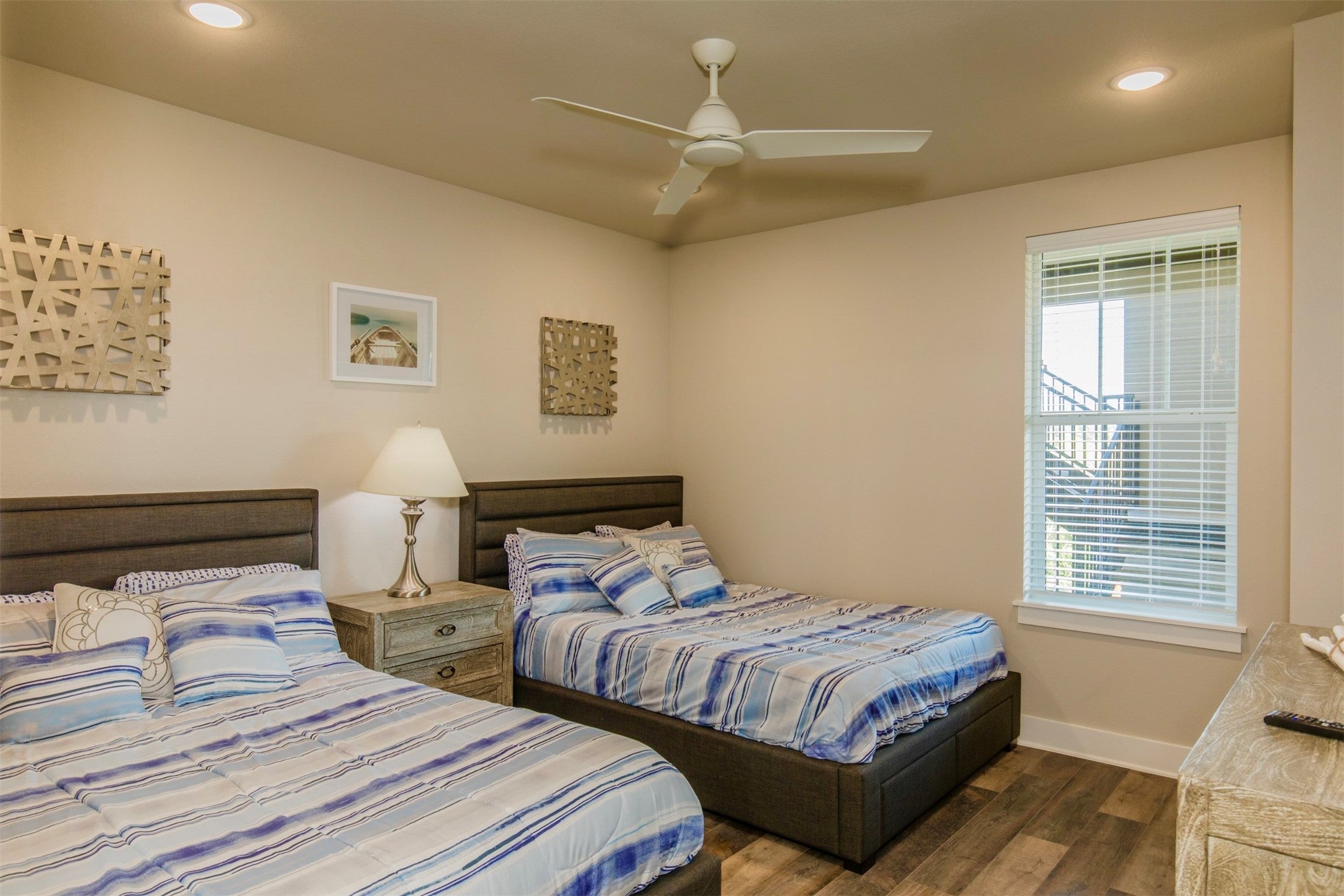 Possum Kingdom Lake, Texas, 76449, United States, 2 Bedrooms Bedrooms, ,2 BathroomsBathrooms,Residential,For Sale,1976115