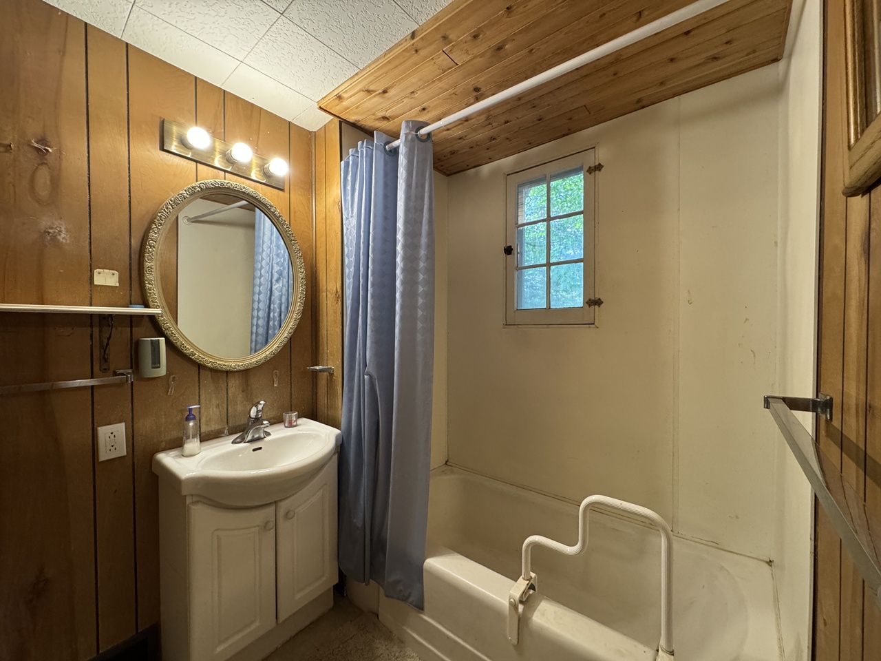 Mercer, Wisconsin, 54547, United States, 3 Bedrooms Bedrooms, ,1 BathroomBathrooms,Residential,For Sale,1974621