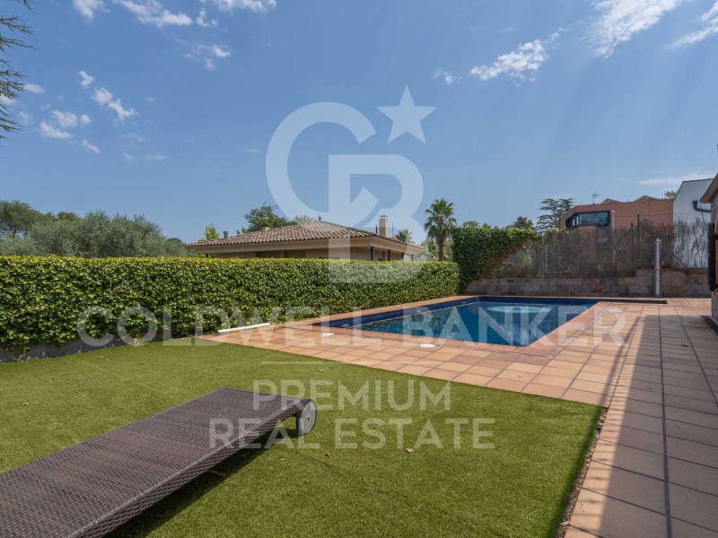 Cerdanyola del Vallès, Catalonia, ES, 4 Bedrooms Bedrooms, ,4 BathroomsBathrooms,Residential,For Sale,1613649