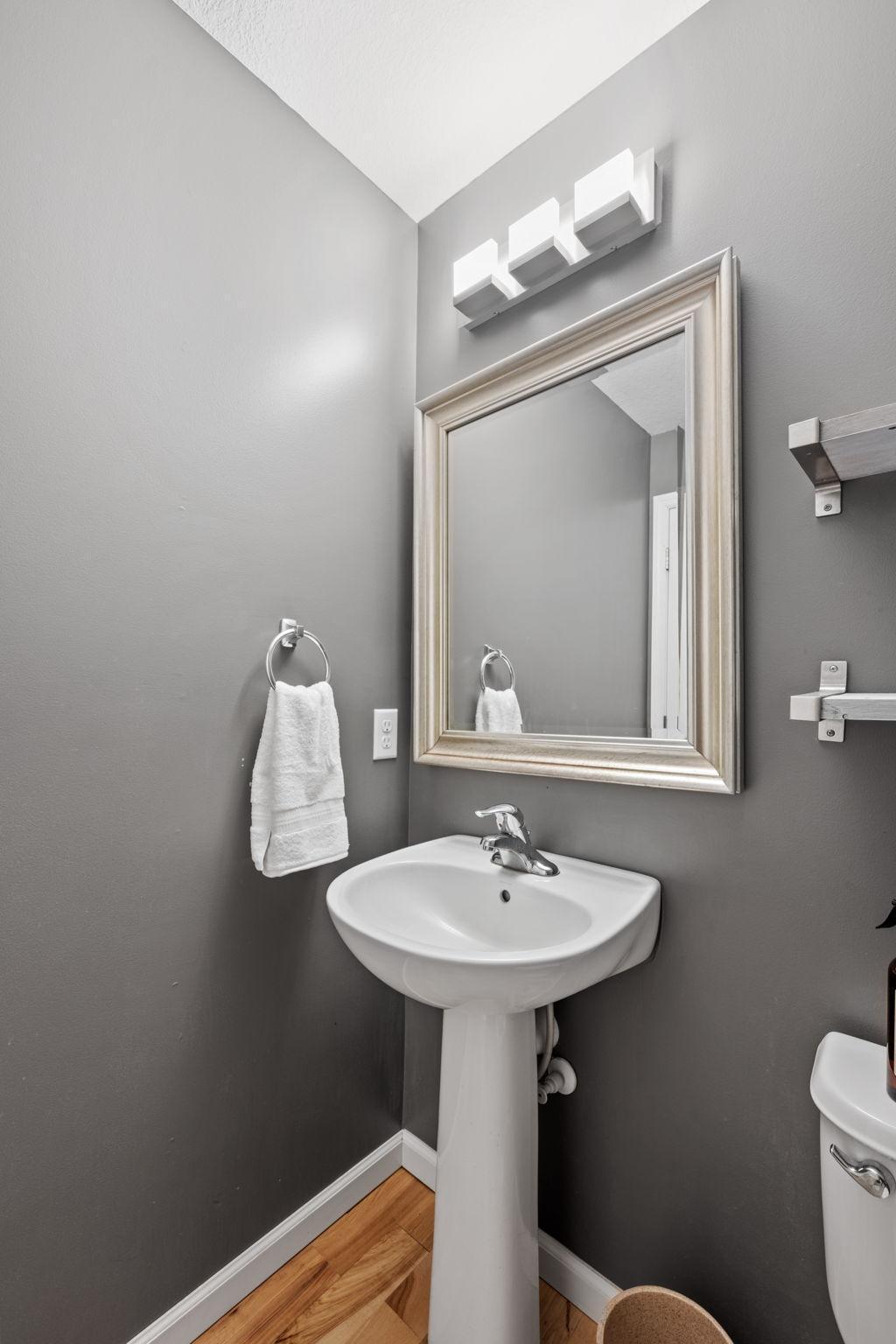 Lakeville, Minnesota, 55044, United States, 4 Bedrooms Bedrooms, ,3 BathroomsBathrooms,Residential,For Sale,1992013