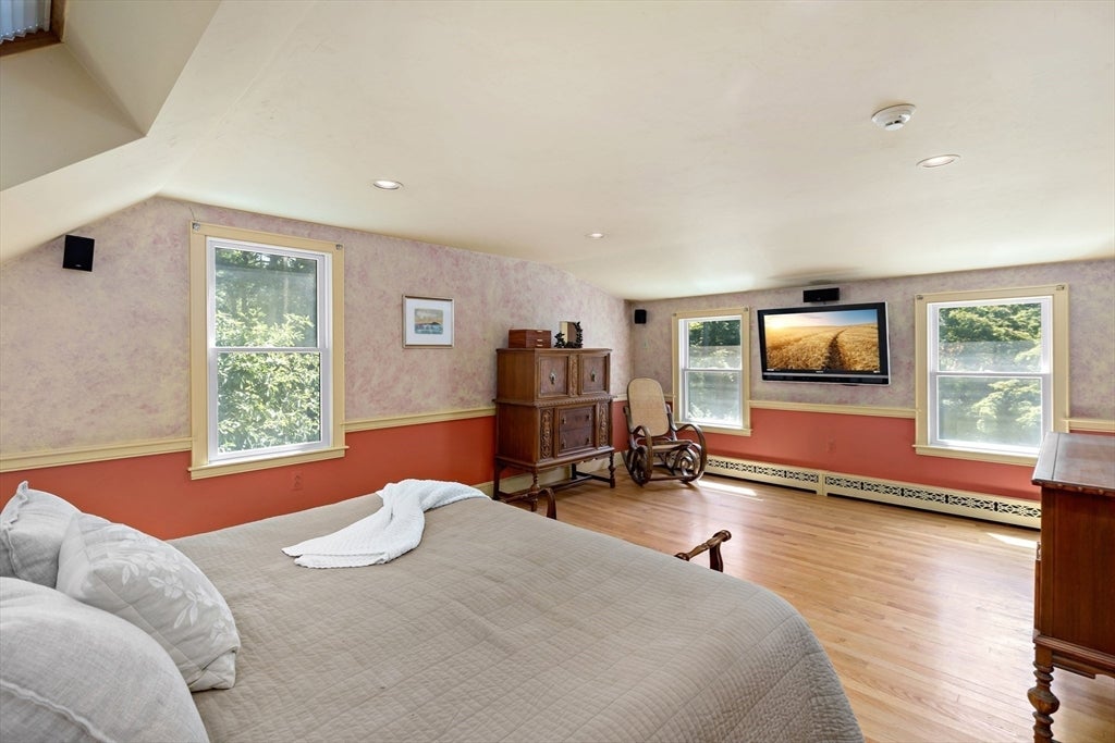 Carver, Massachusetts, 02330, United States, 3 Bedrooms Bedrooms, ,3 BathroomsBathrooms,Residential,For Sale,1929096